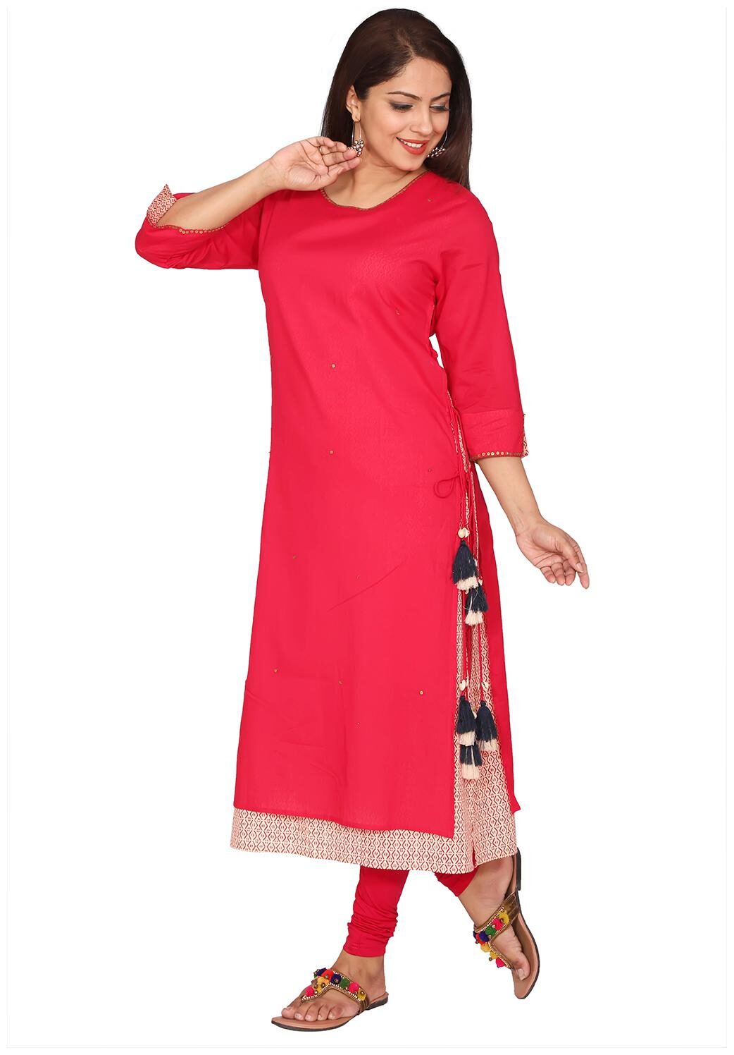 

Suti Women Fushcia Solid Cotton Kurta