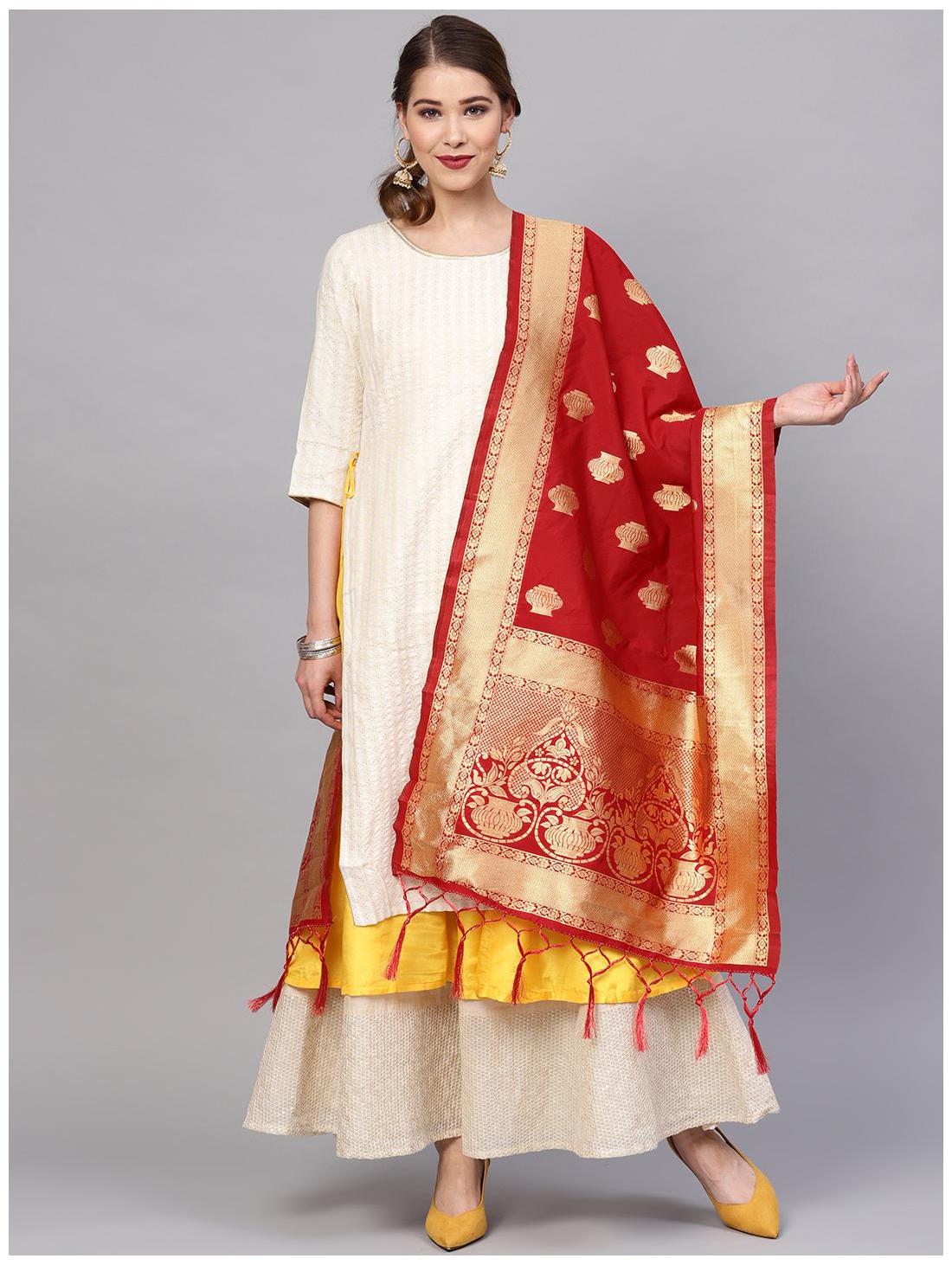 

Sutram Women s Woven Banarasi silk dupatta Red