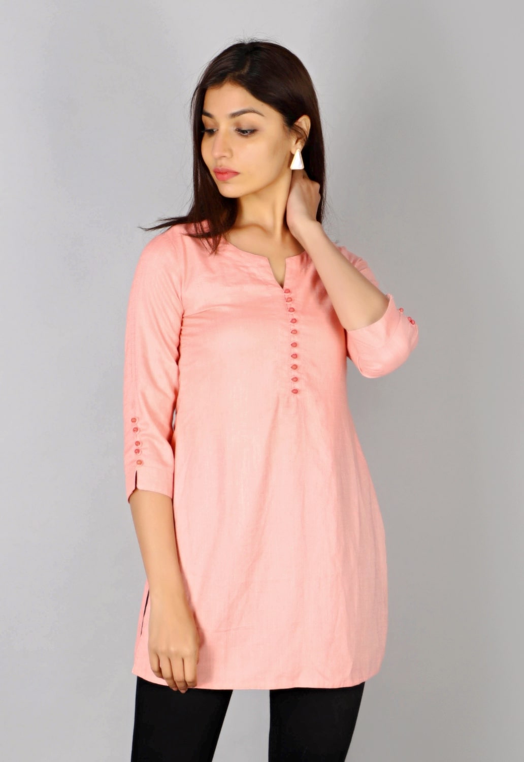 

SVARCHI Women Solid Regular tunic - Peach