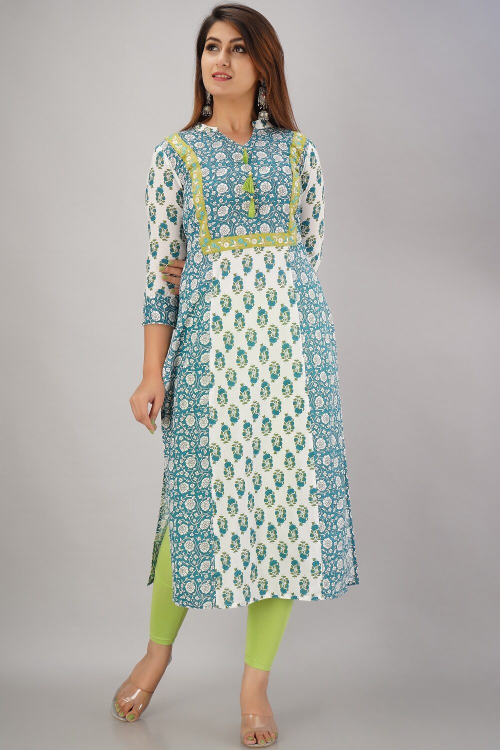 

SVARCHI Women White Embroidered Straight Kurta