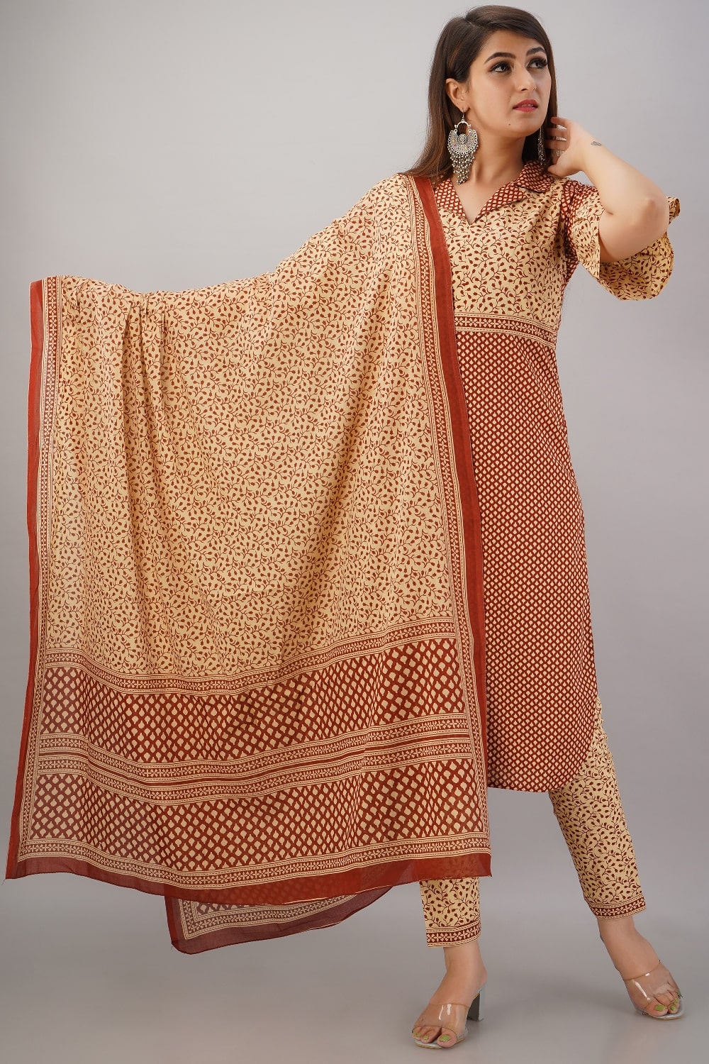 

SVARCHI Women Beige Printed Straight Kurta With Pants And Dupatta