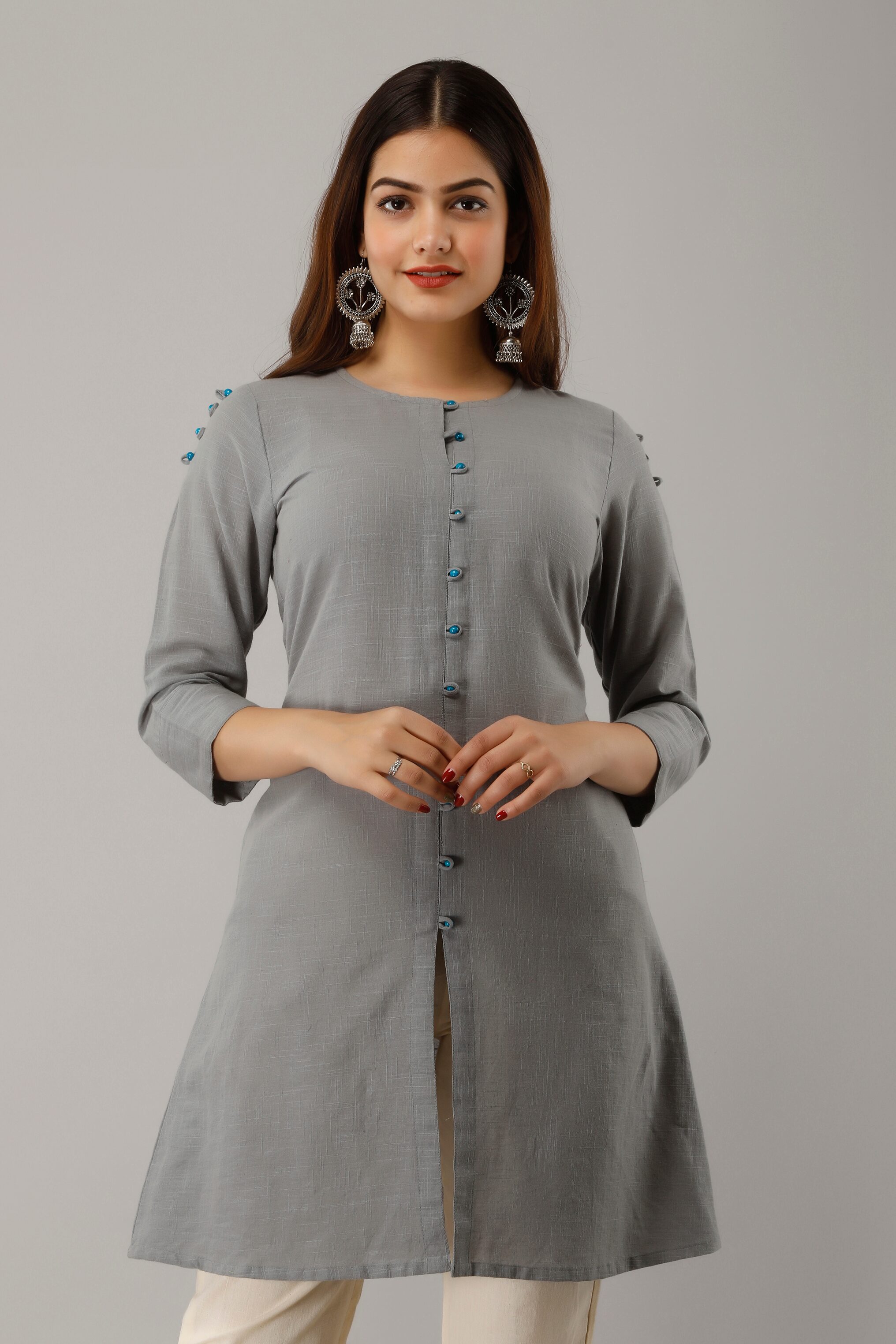 

SVARCHI Women Solid Regular tunic - Grey