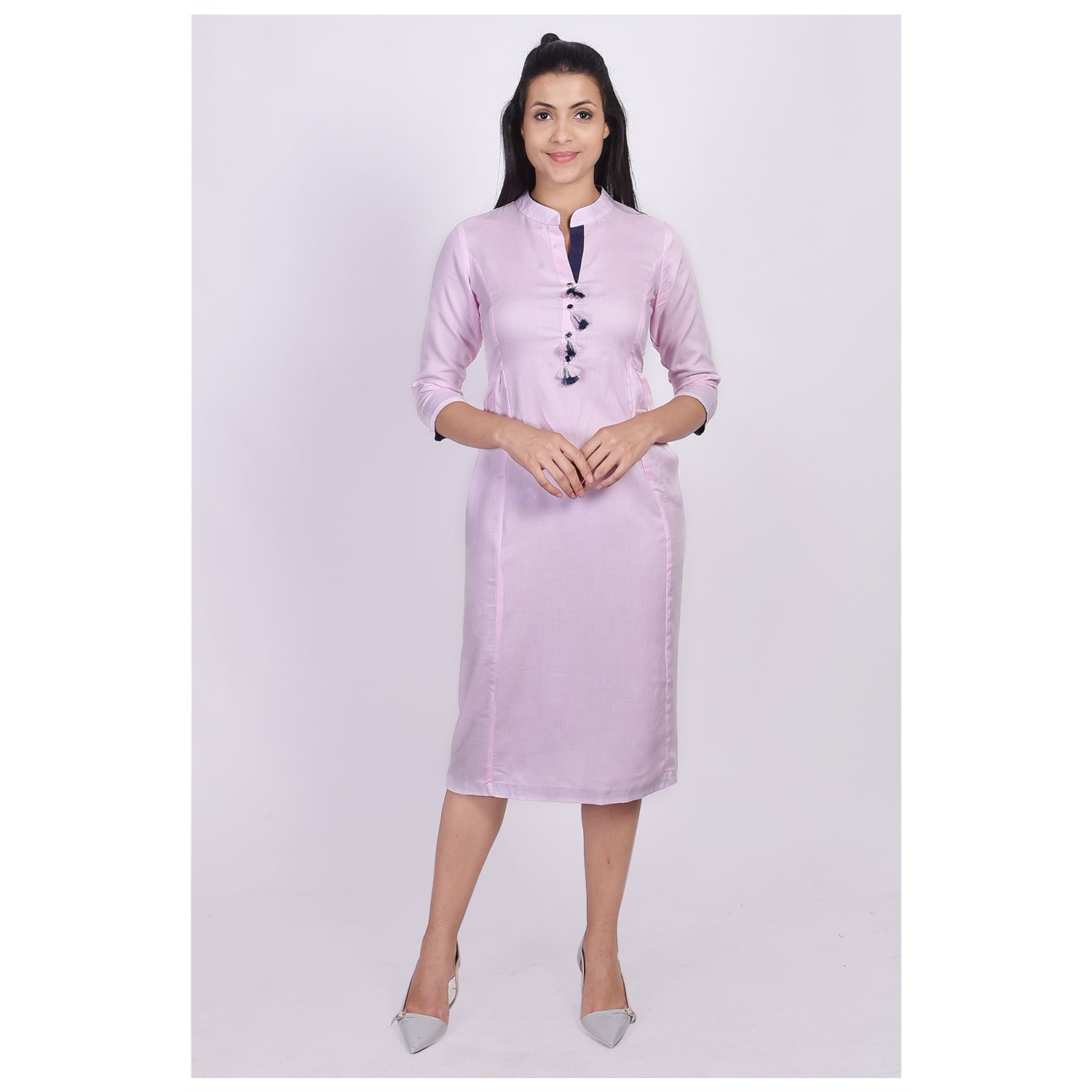 

SVARCHI Women Viscose Rayon Solid Pink Kurta