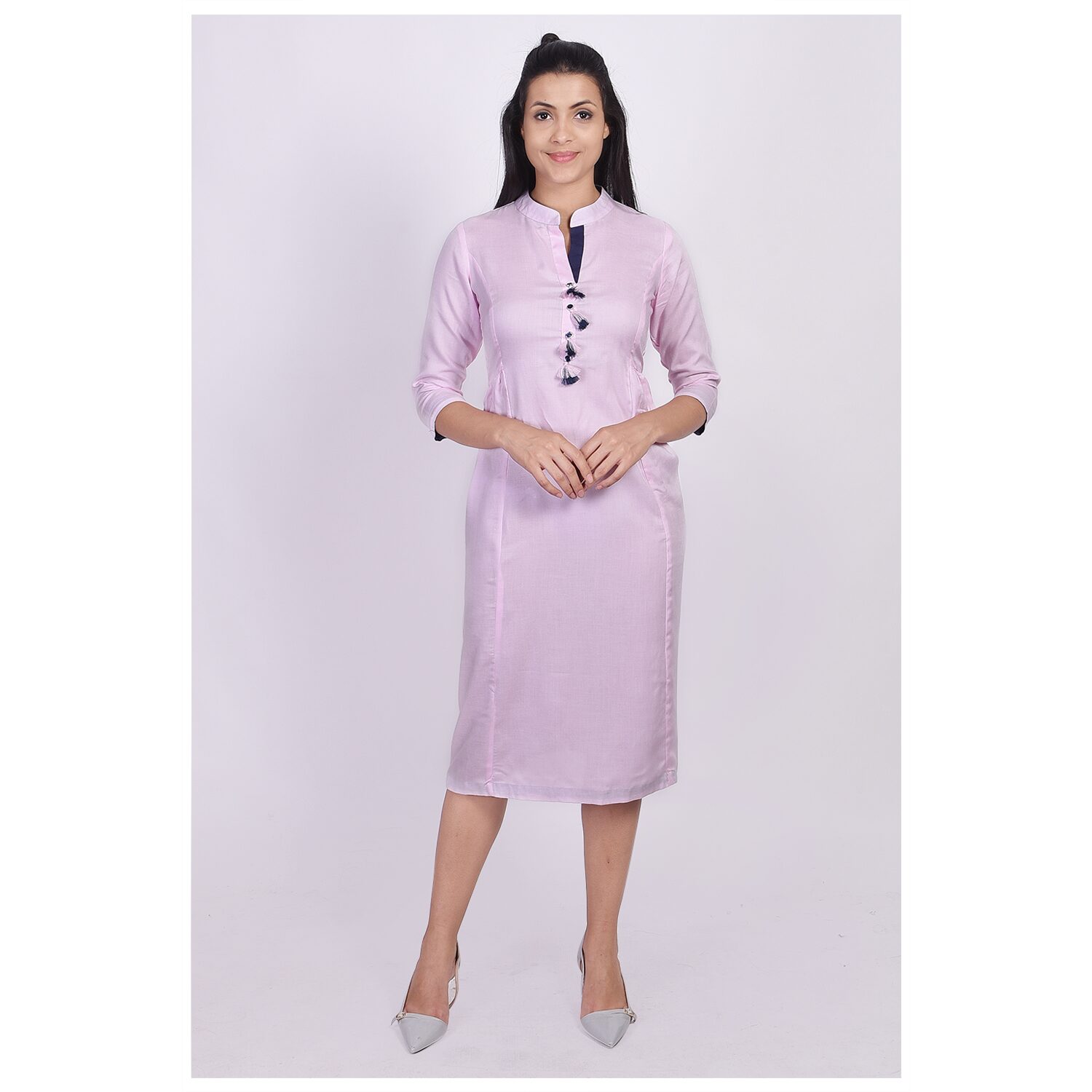 

SVARCHI Women Viscose Rayon Solid Pink Kurta