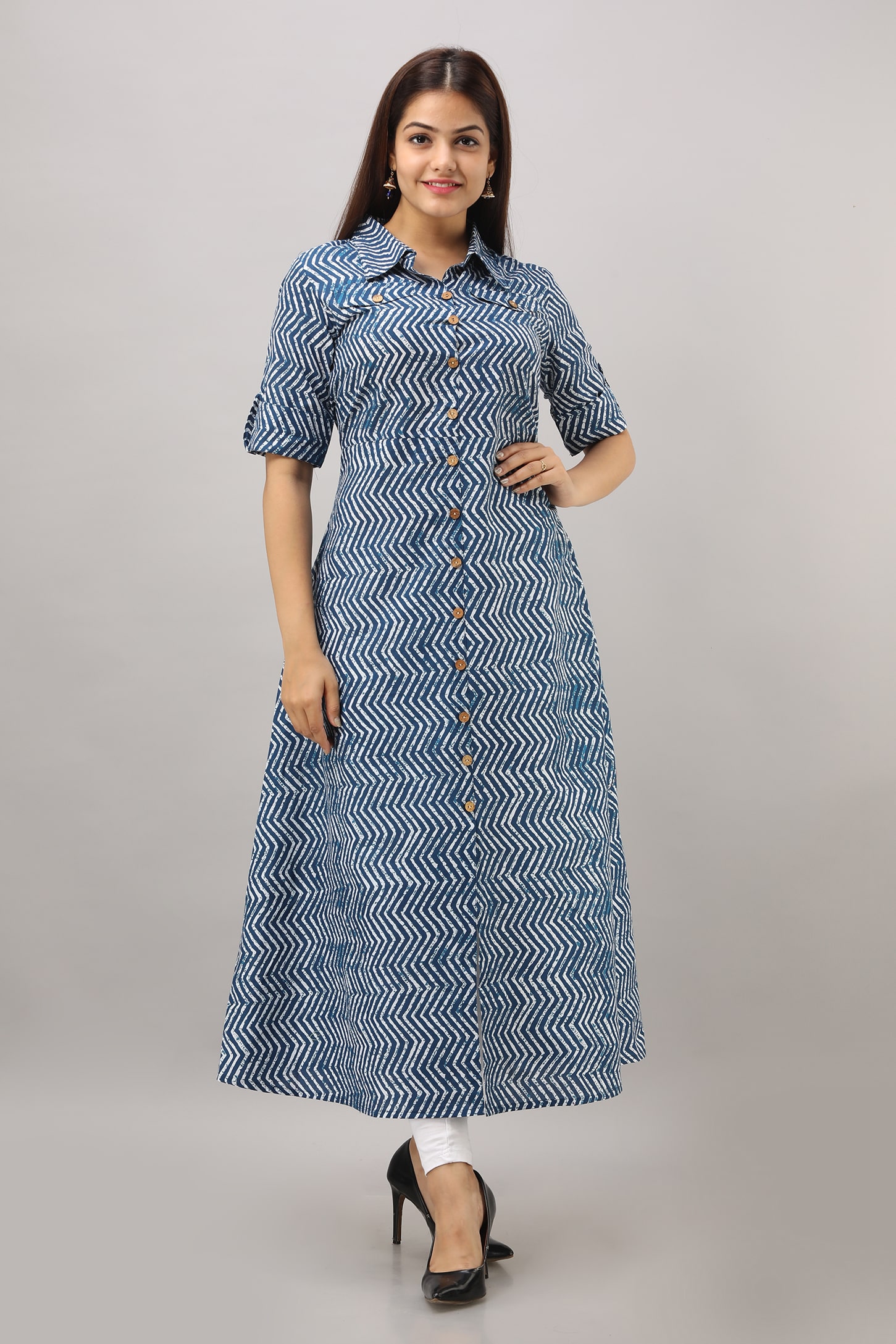 

SVARCHI Women Cotton Printed Blue Kurta