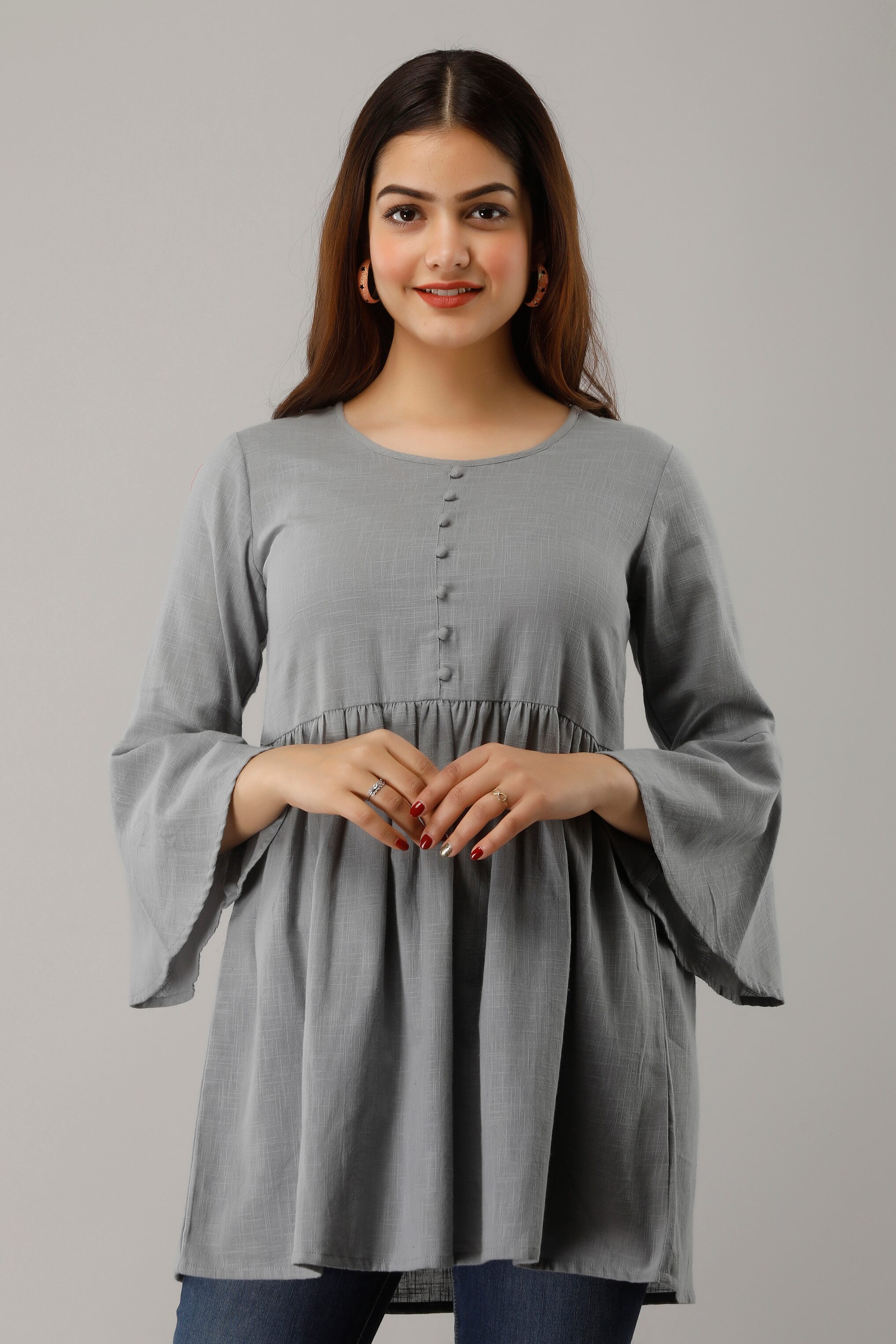 

SVARCHI Women Solid Regular top - Grey