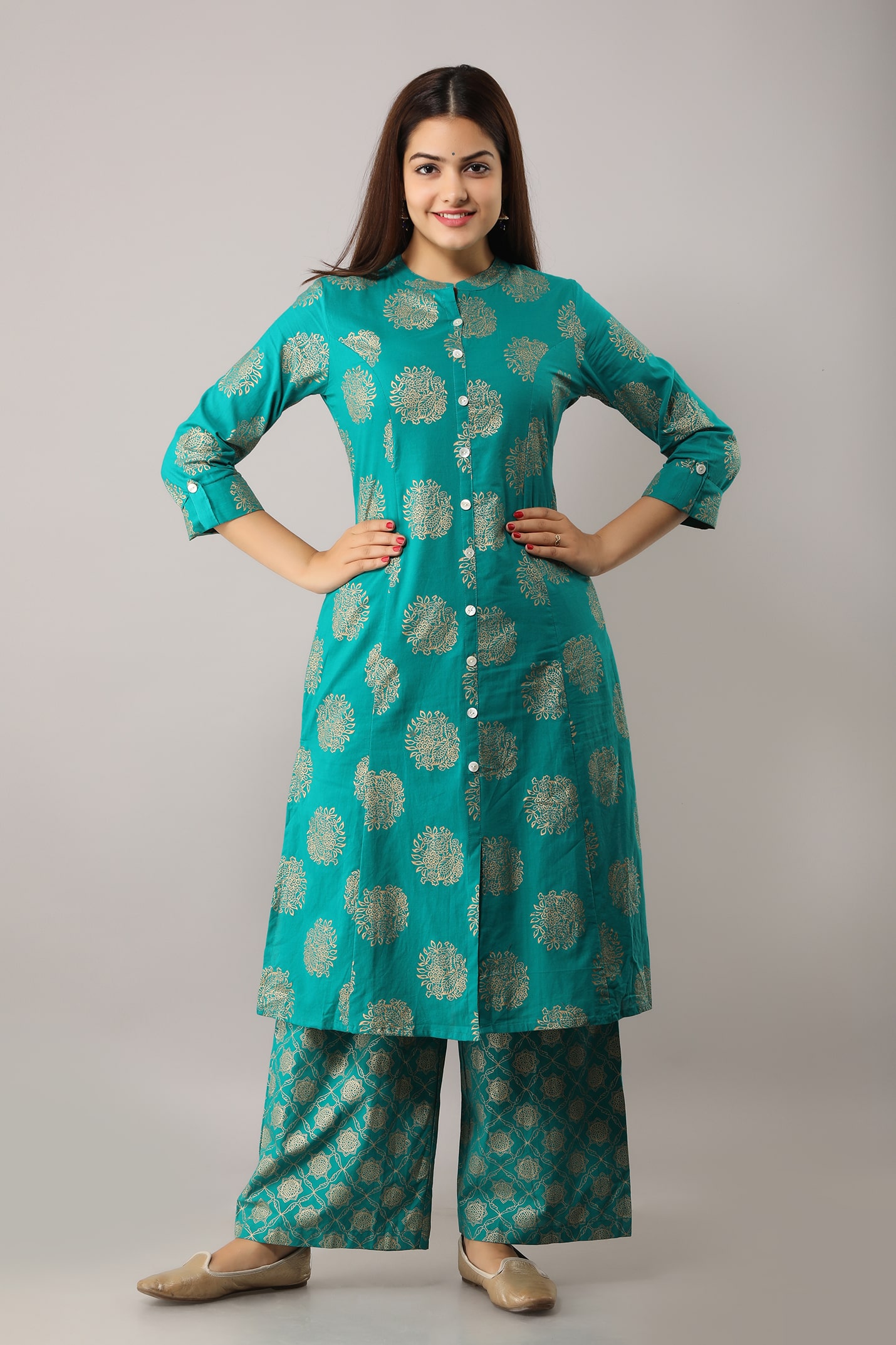 

SVARCHI Women Cotton Printed Green Kurta
