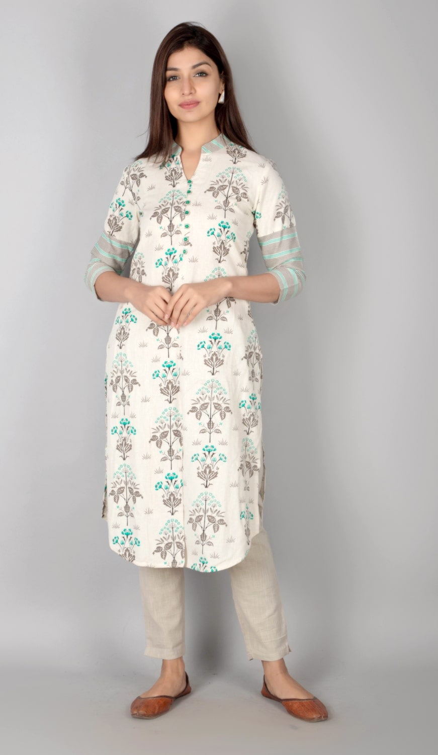 

SVARCHI Women Grey Printed Straight Kurta