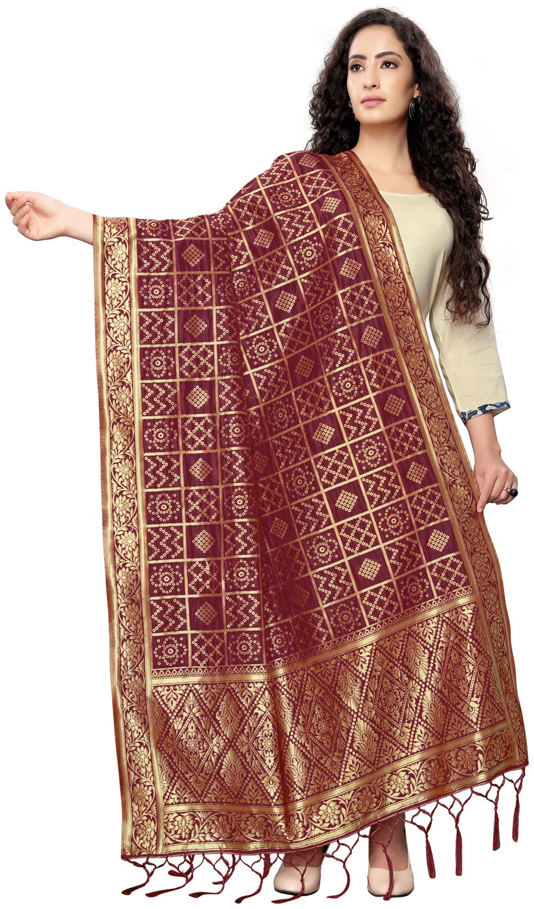 

Swaron Women Silk Geometric Maroon Dupatta