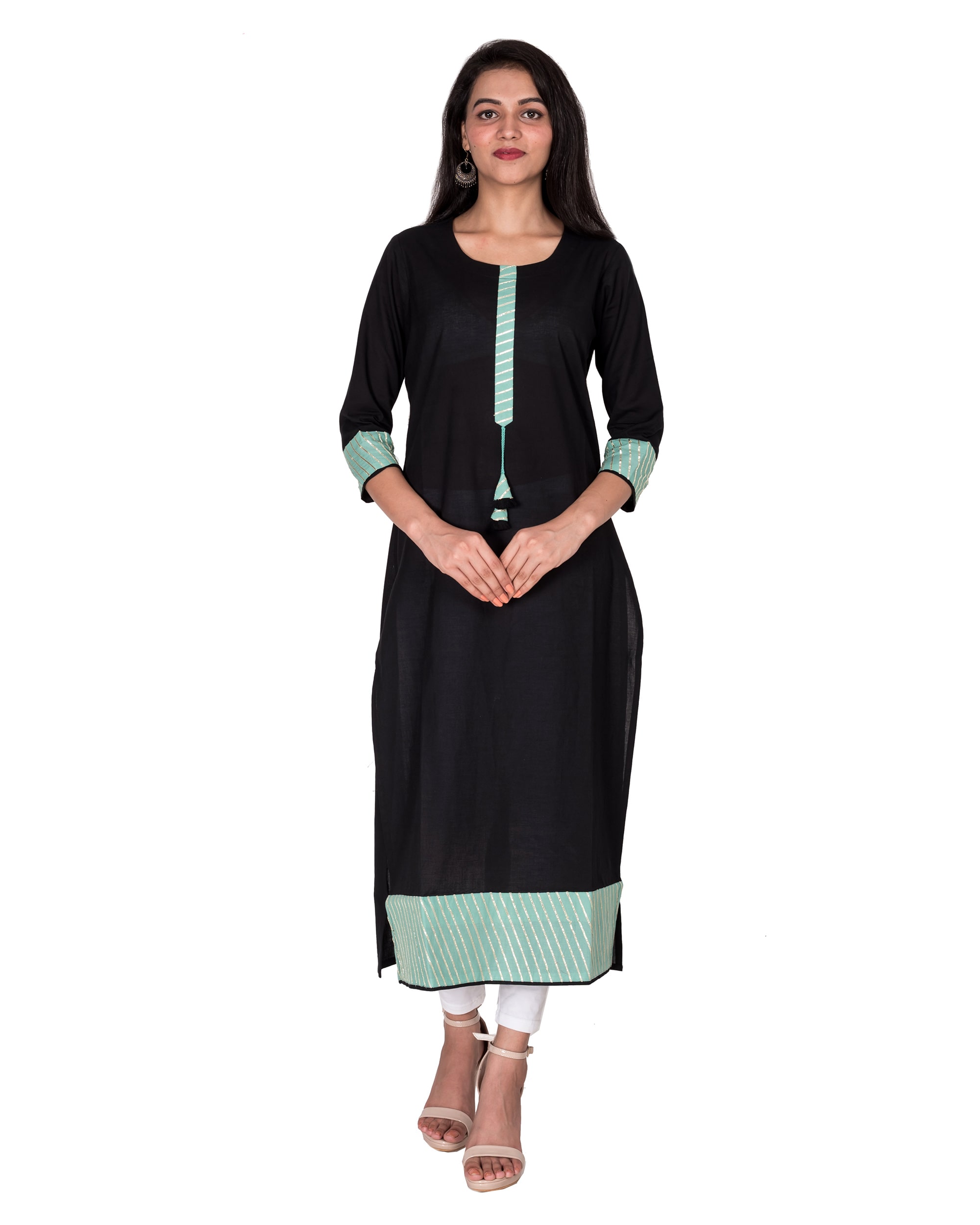 

Swasti Women Black Solid Straight Kurti