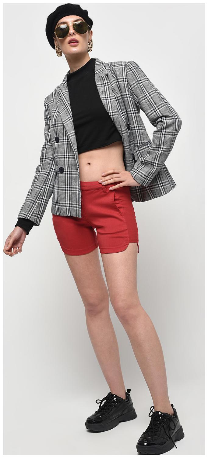 

TAARUUSH Women Solid Regular shorts - Red