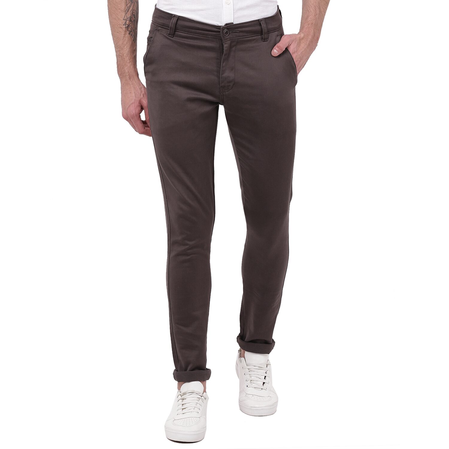 

TAHVO Men Brown Solid Slim fit Travel friendly Chinos