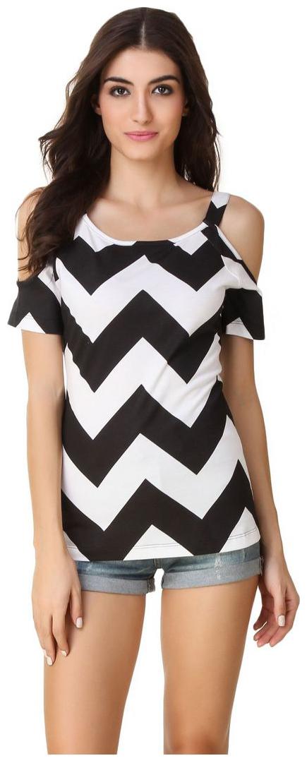 

Texco Women Printed Regular top - Black