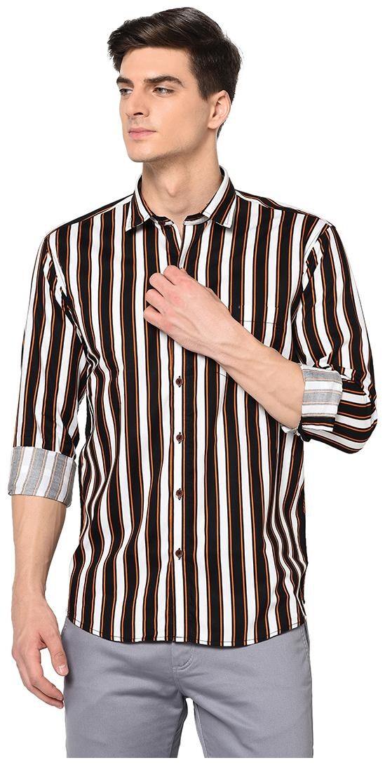 

Tng Men Black Vertical Stripes Regular Fit Casual Shirt