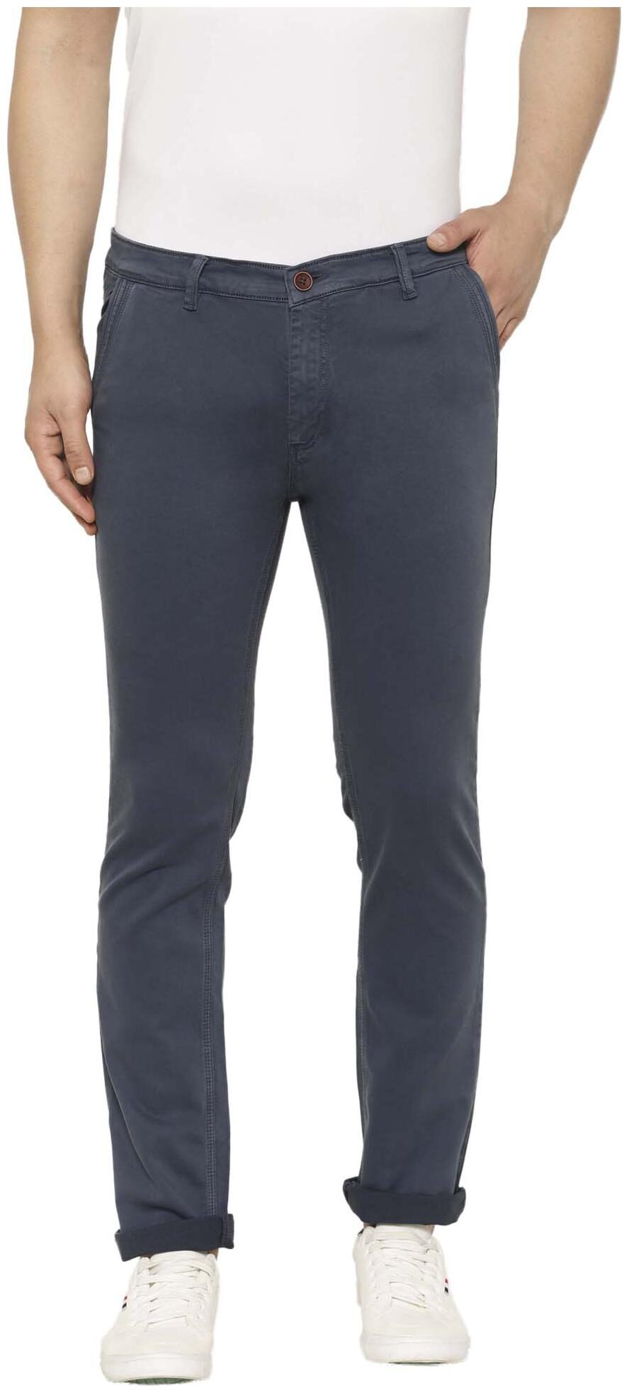 

Tng Men Blue Solid Slim fit Chinos