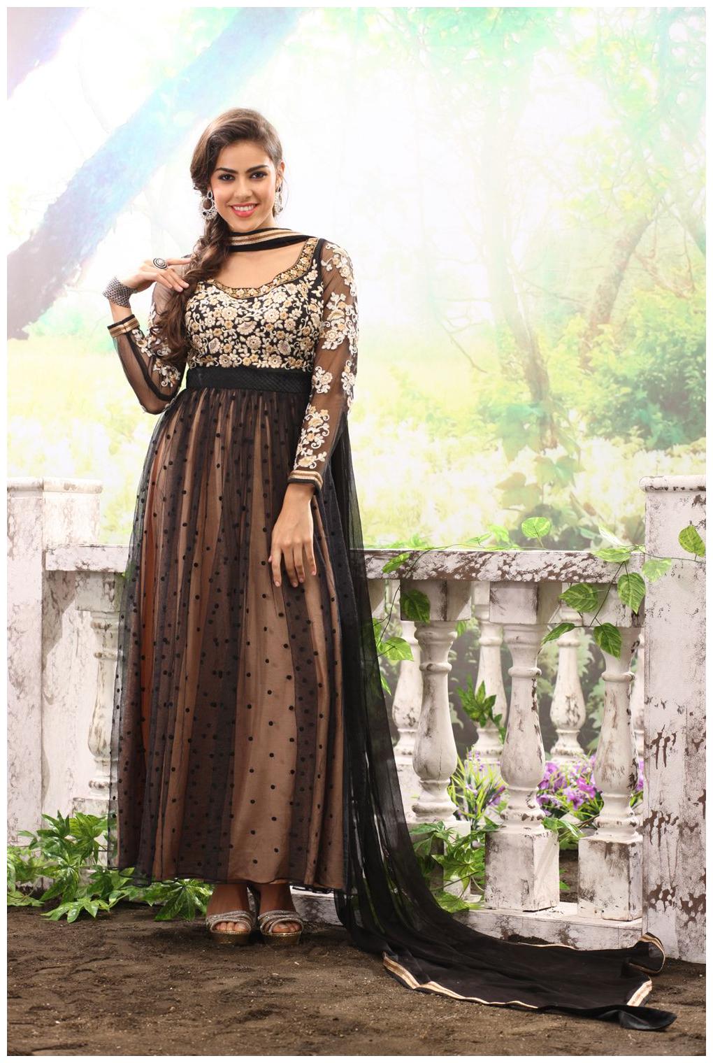 

Touch Trends Red Exclusive Designer Party Wear Salwar Suit
