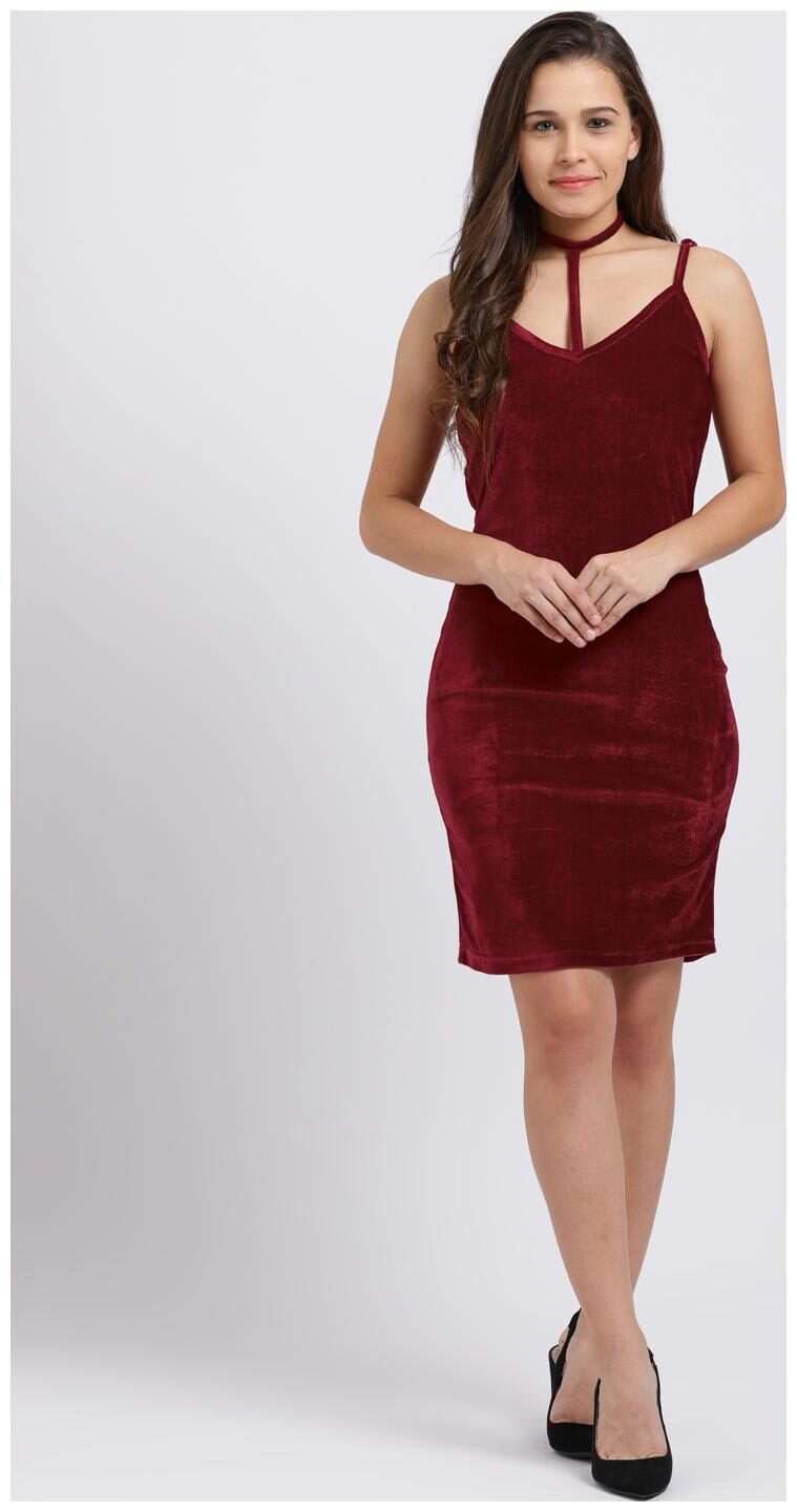 

Trend Arrest Maroon Solid Bodycon dress
