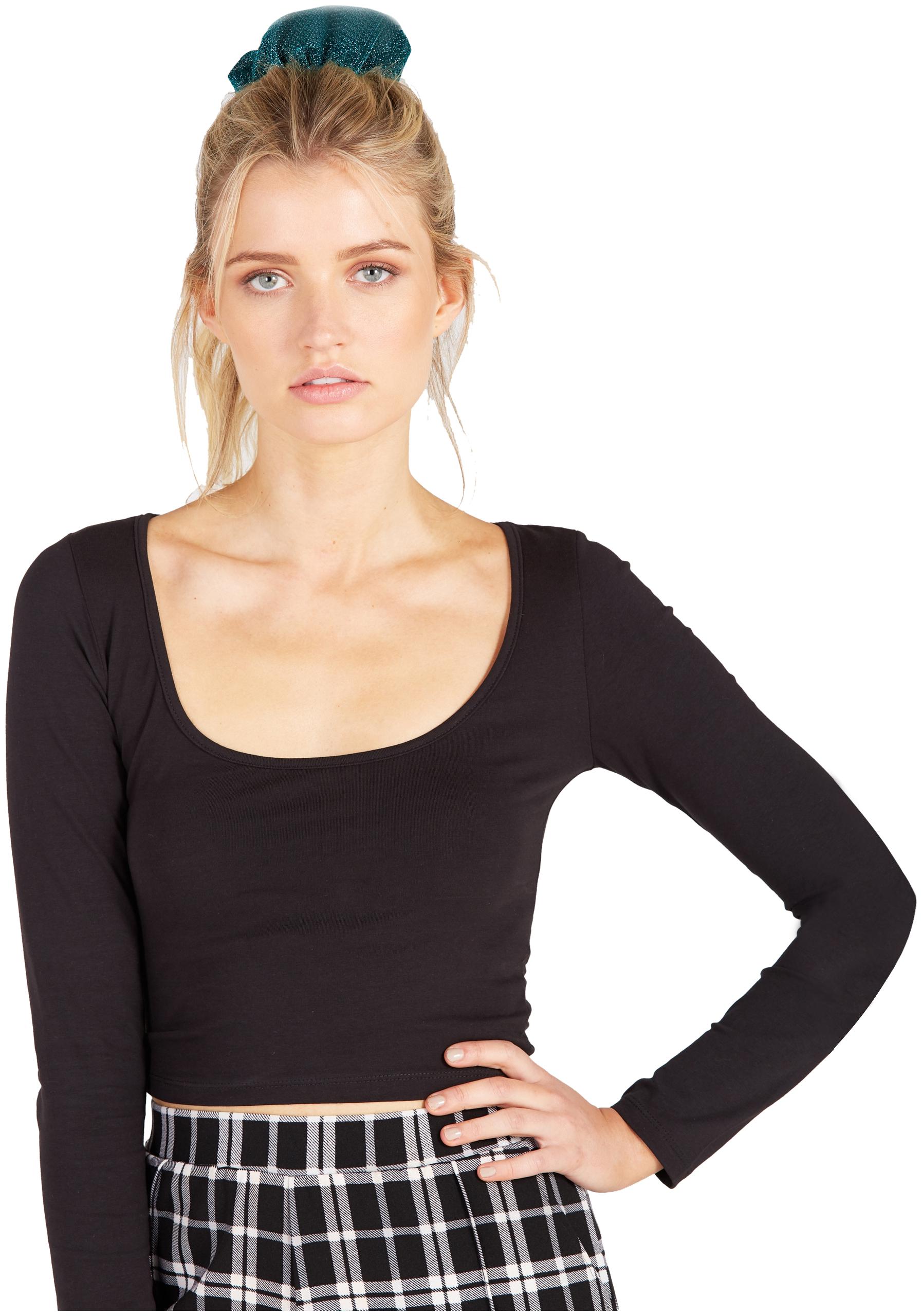

TRENDS TOWER Women Black Regular fit Round neck Cotton T shirt