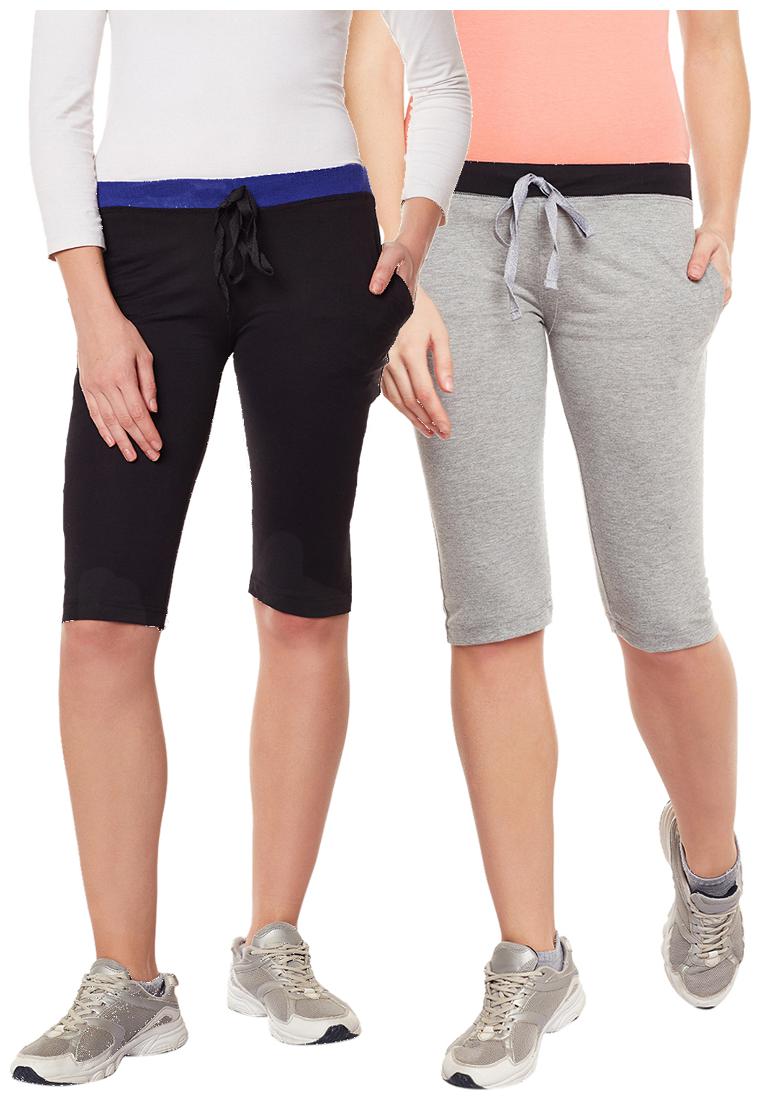

TRENDYGAL Women Floral Denim capri - Multi