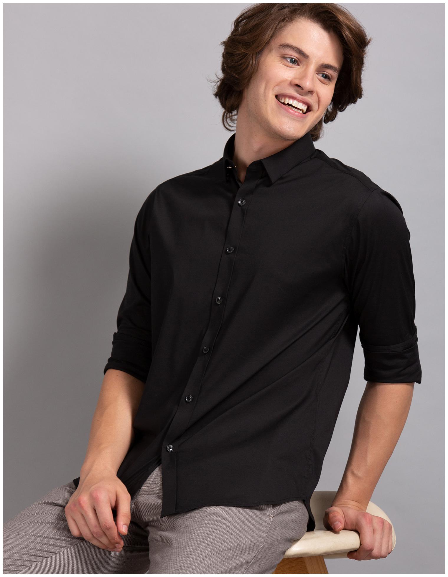 

True Blue Men Black Solid Slim Fit Casual Shirt