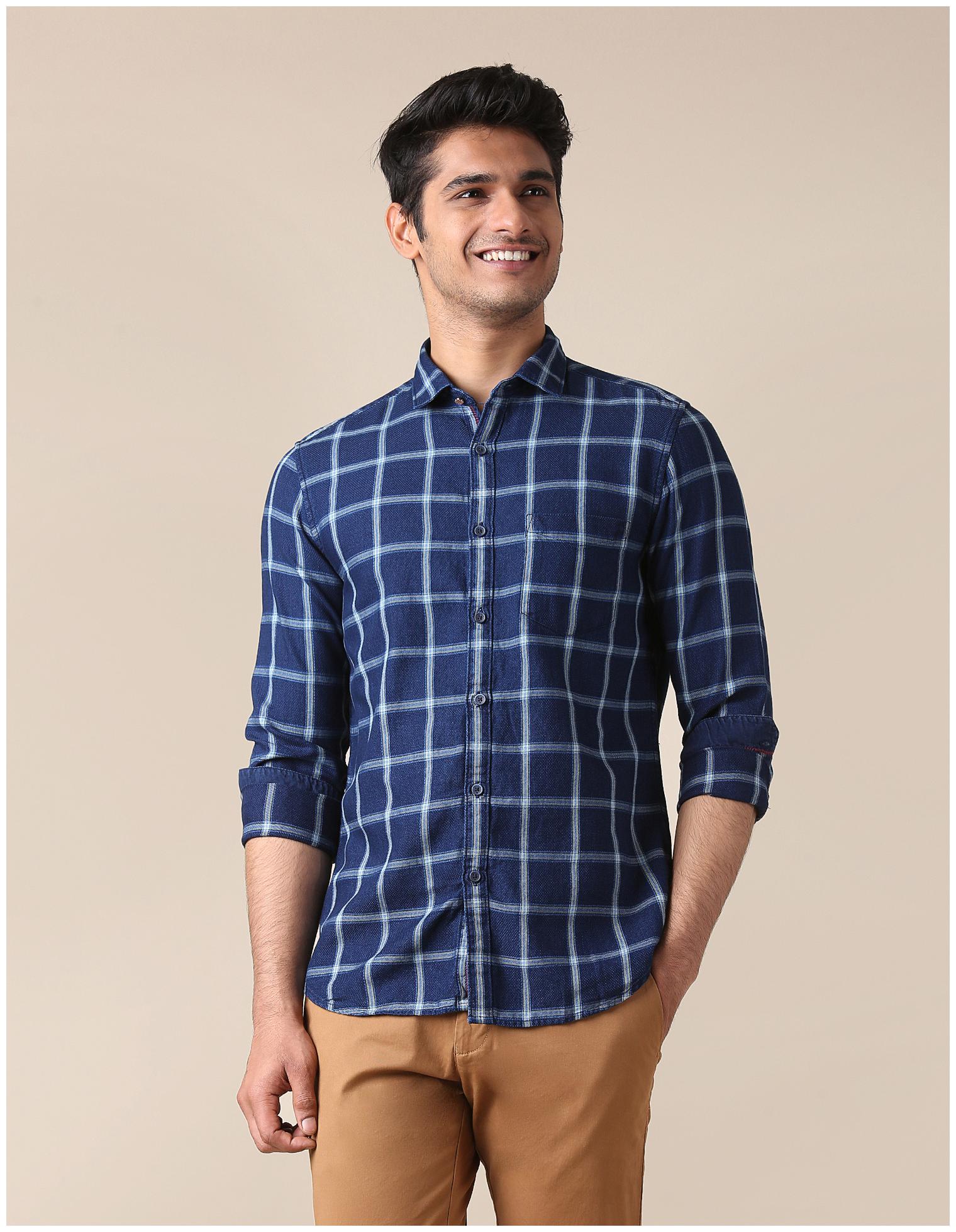 

True Blue Men Blue Checked Slim Fit Casual Shirt