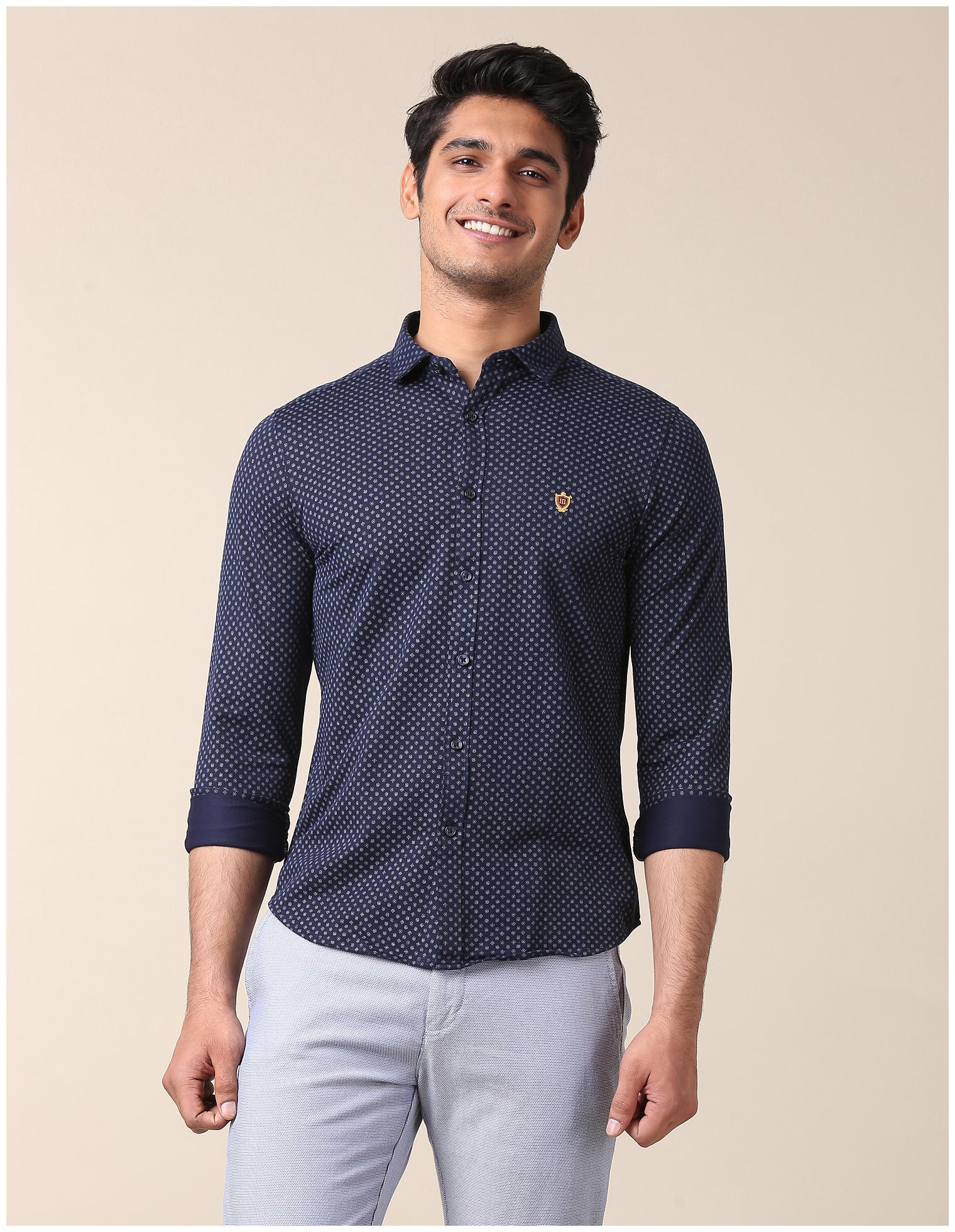 

True Blue Men Blue Printed Slim Fit Casual Shirt