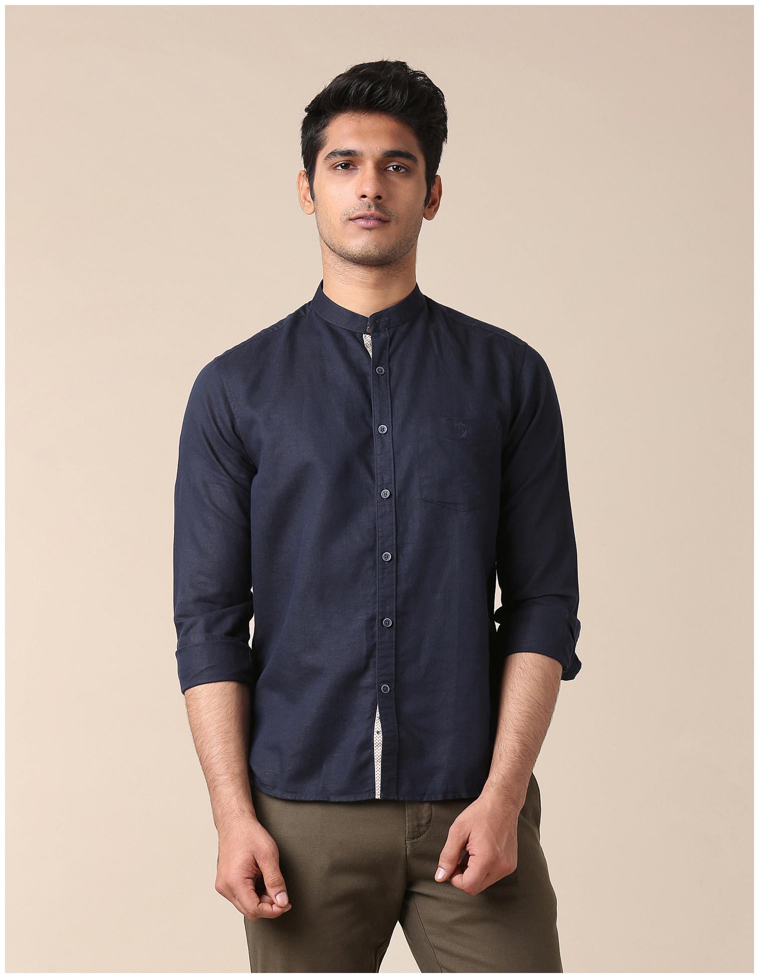 

True Blue Men Blue Solid Slim Fit Casual Shirt