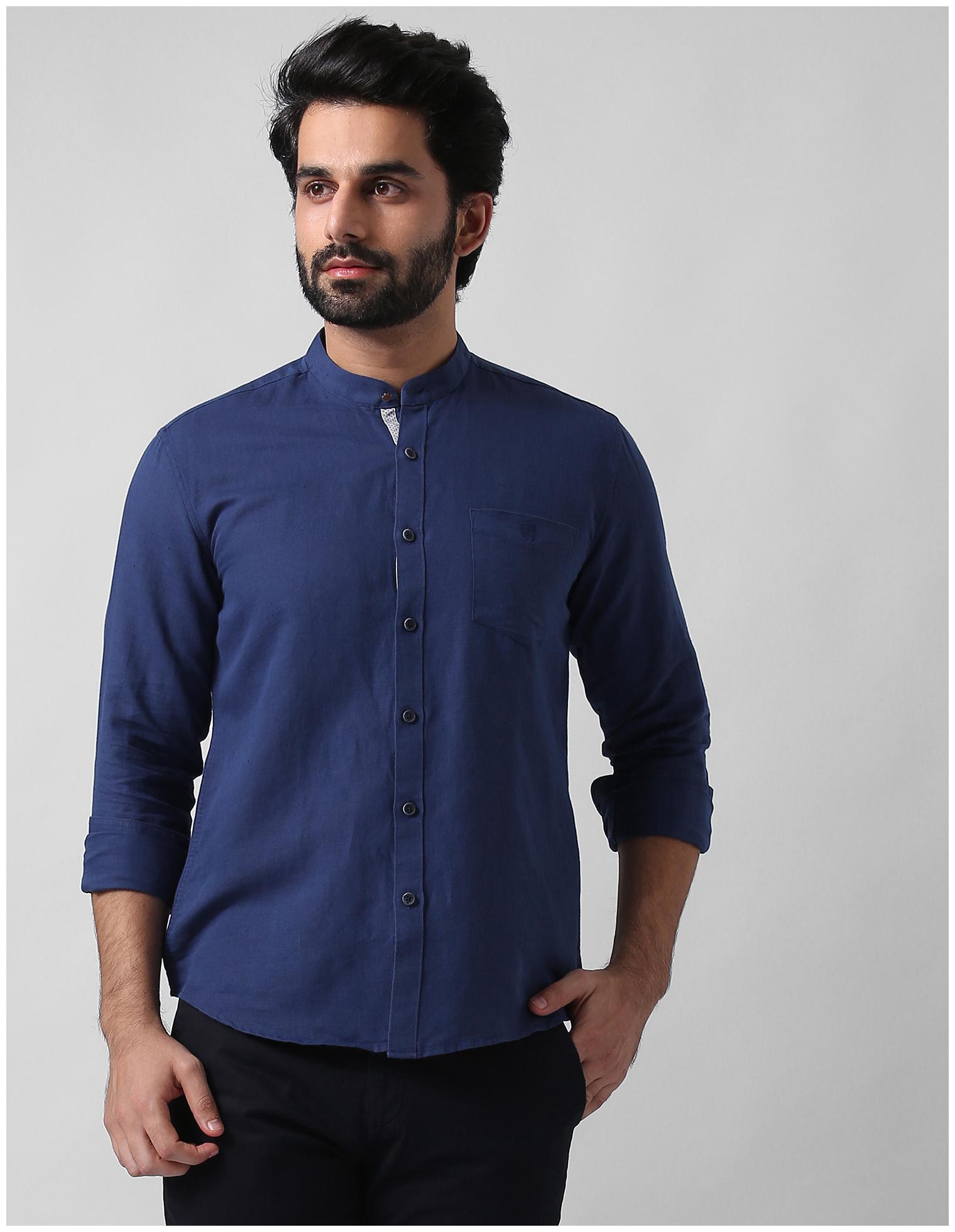 

True Blue Men Blue Solid Slim Fit Casual Shirt