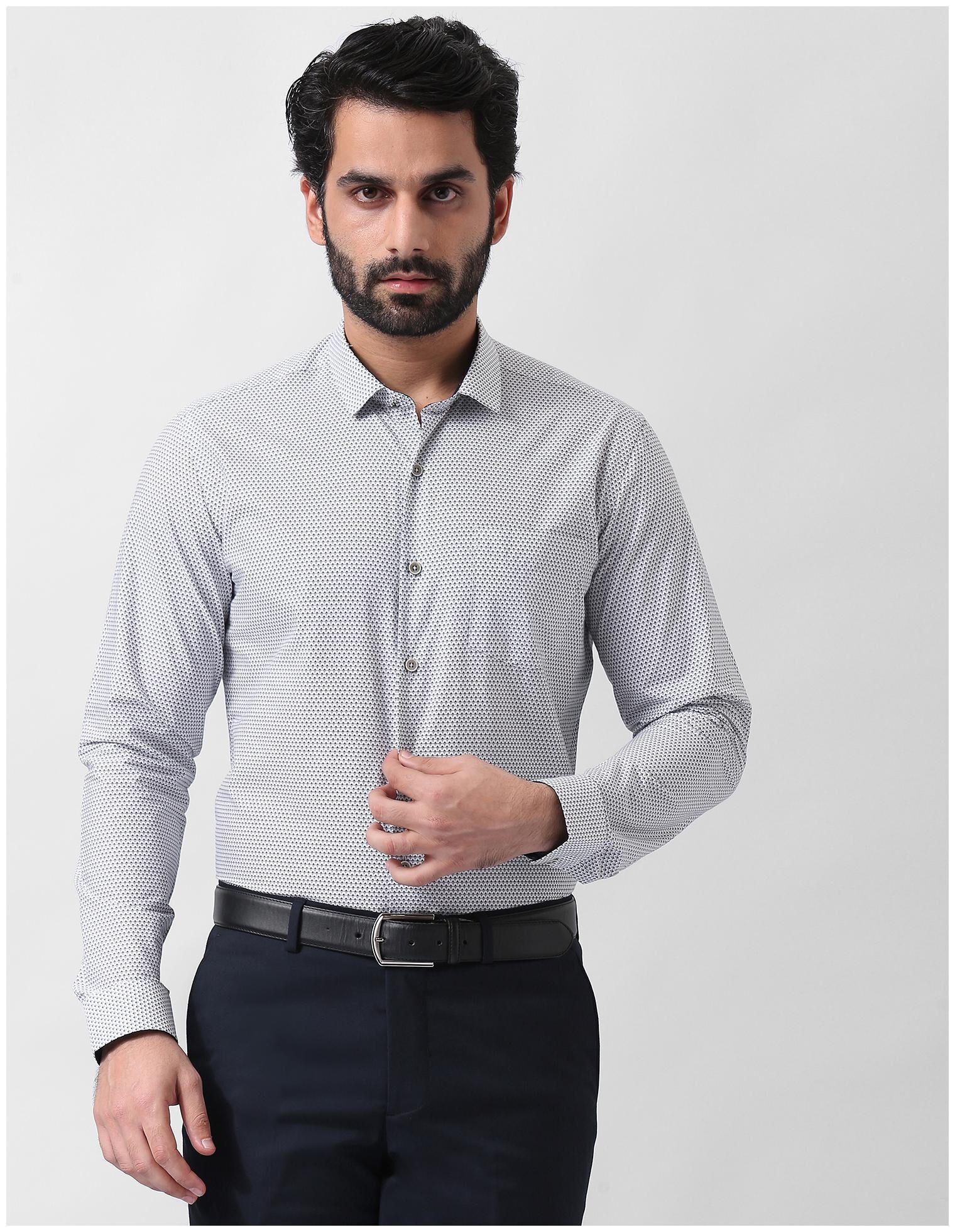 

True Blue Men White Printed Slim Fit Casual Shirt