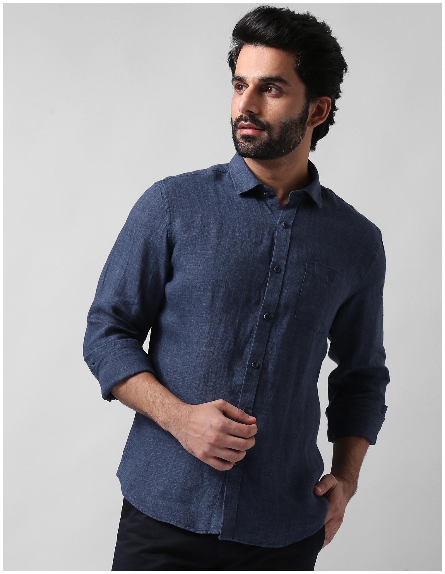 

True Blue Men Blue Solid Slim Fit Casual Shirt