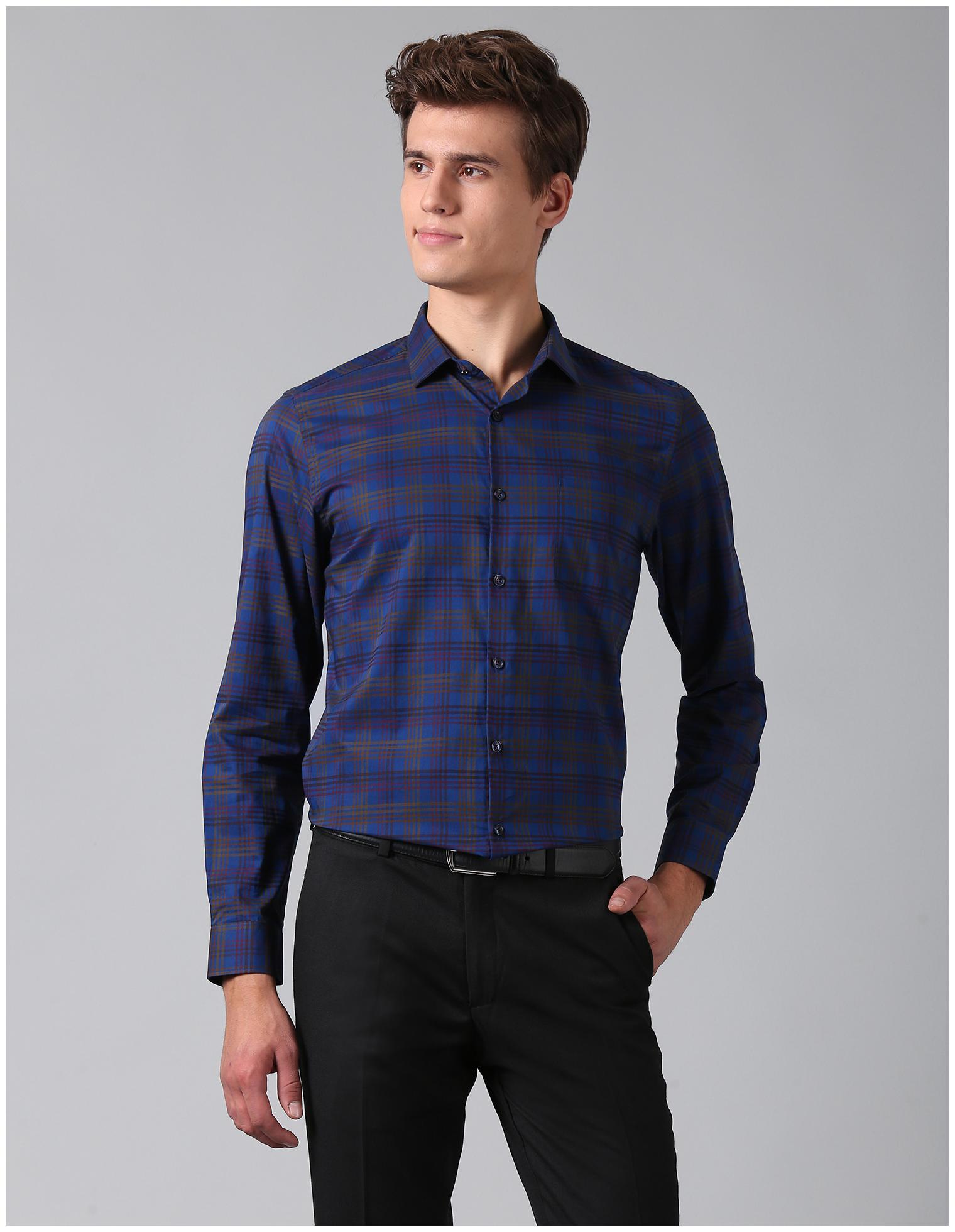 

True Blue Men Blue Checked Slim Fit Casual Shirt