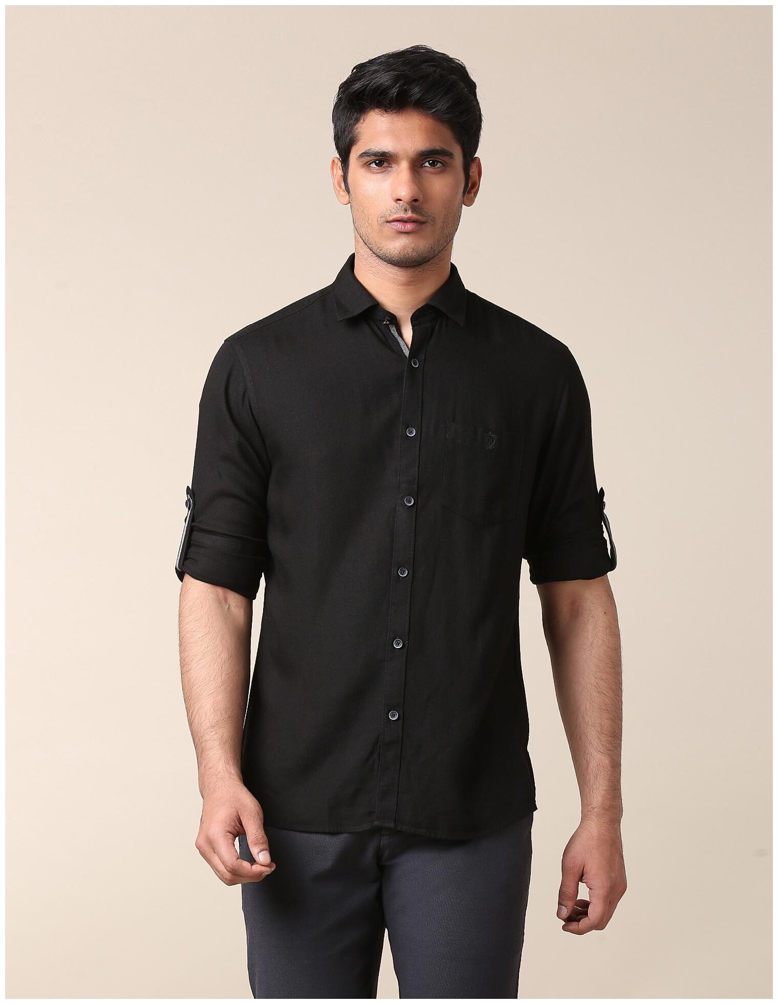 

True Blue Men Black Solid Slim Fit Casual Shirt