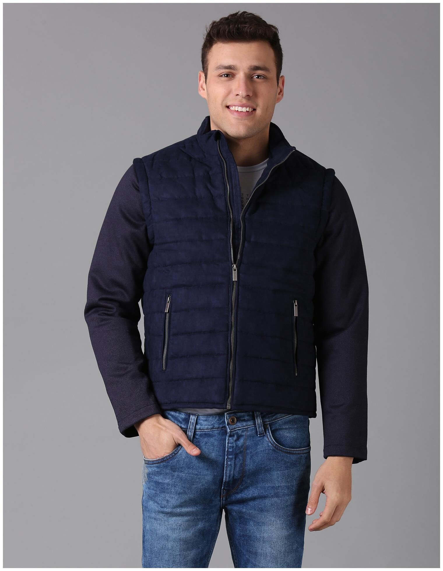 

True Blue Men Blue Solid Quilted jacket