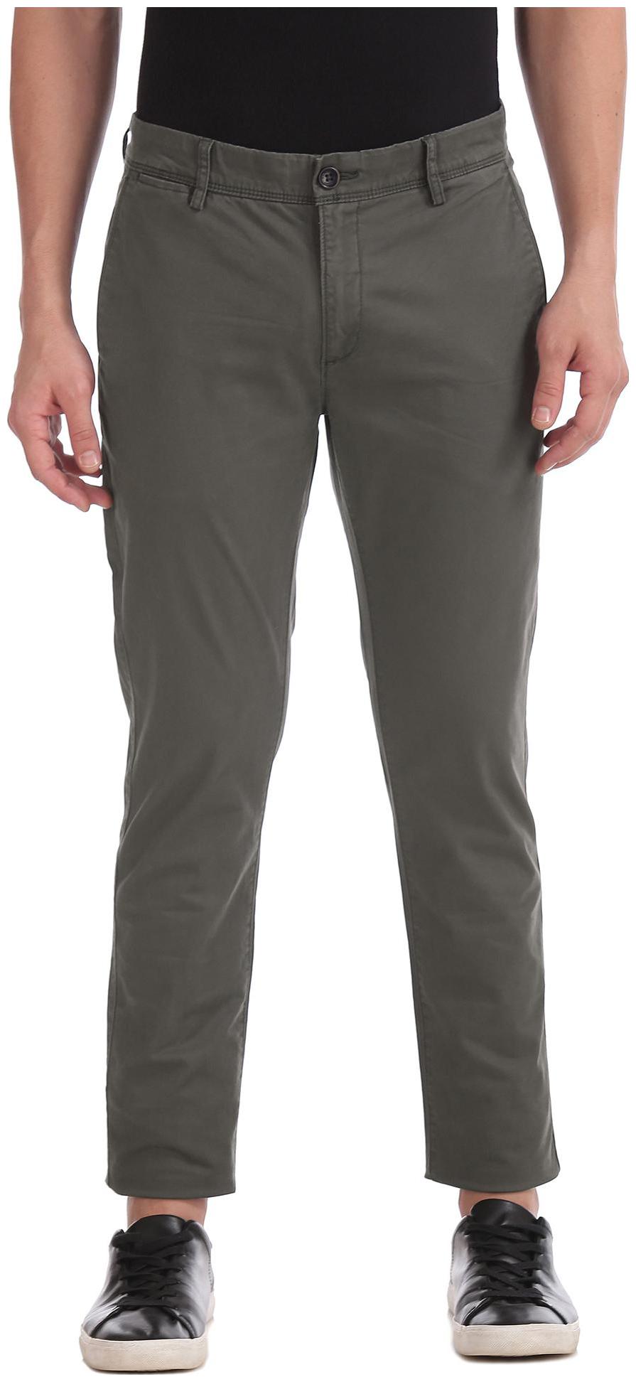 

U S Polo Assn Men Green Solid Regular fit Regular trousers
