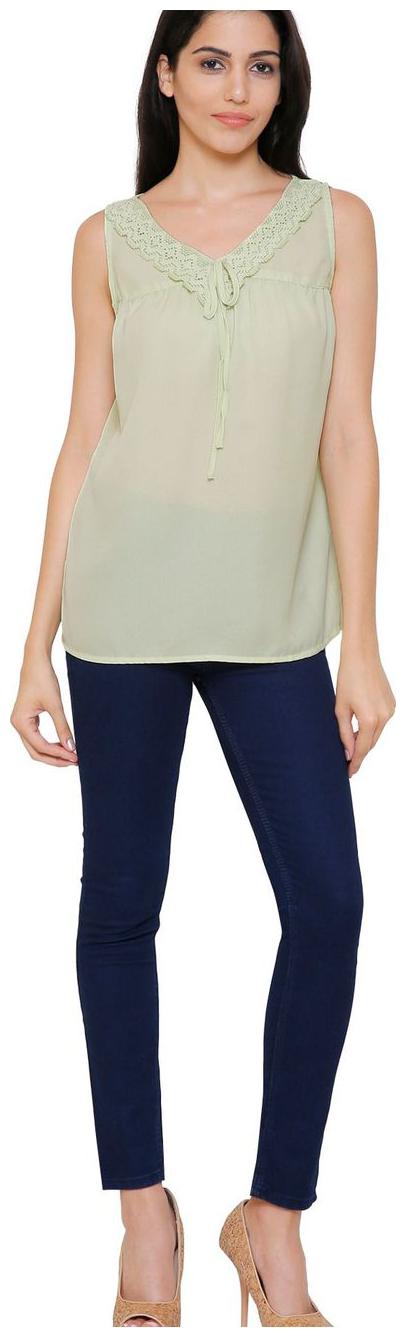 

UBN Women Solid Regular top - Green
