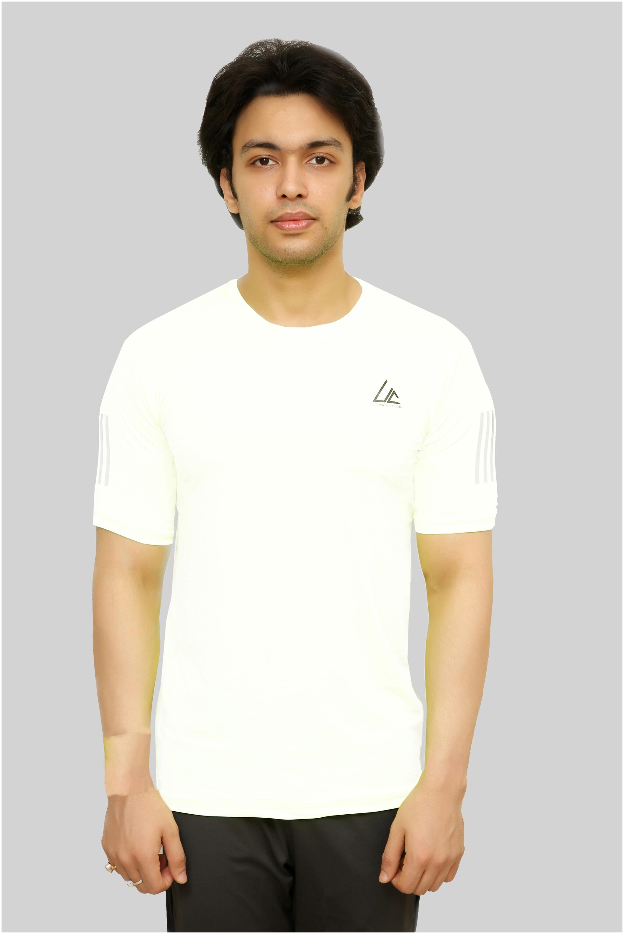 

ULTIMATECOLORS Men White Slim fit Polyester Round neck T-Shirt - Pack Of 1