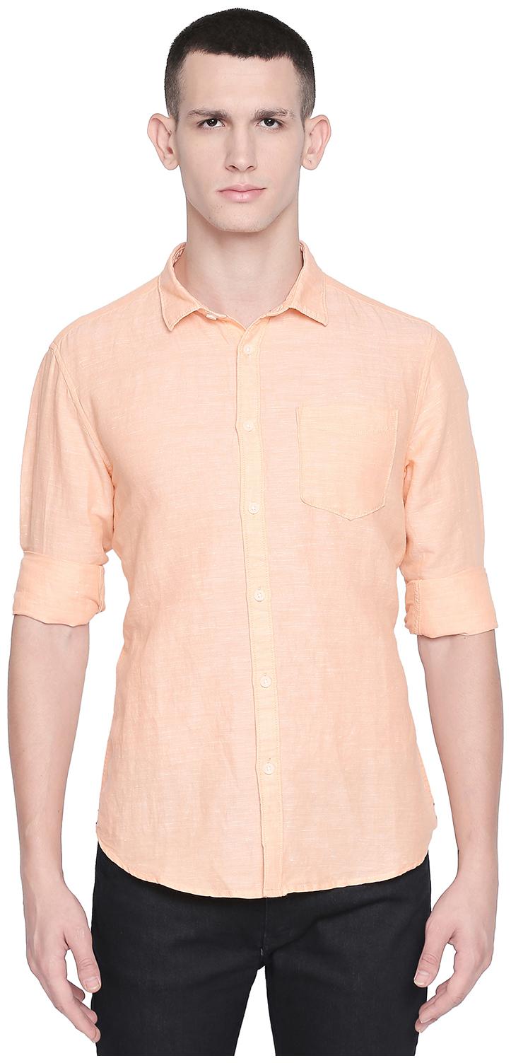 

Urban Ranger by Pantaloons Men Orange Solid Slim Fit Casual Shirt