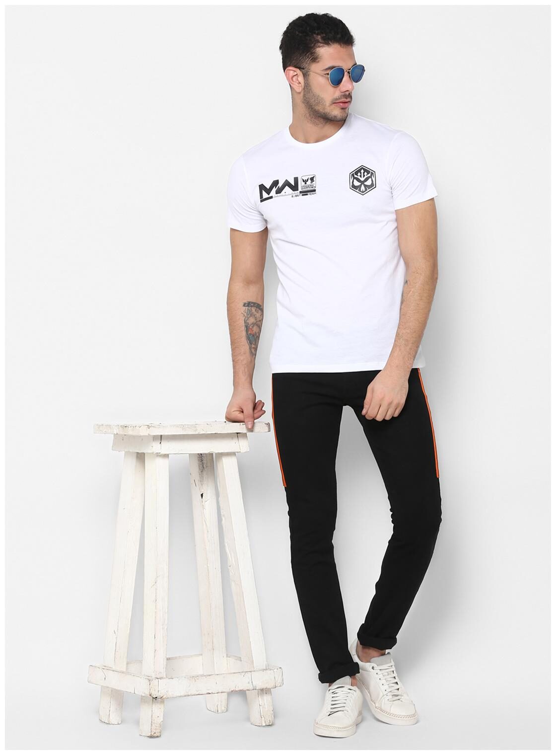 

Urbano Fashion Men Black Slim Fit Jeans