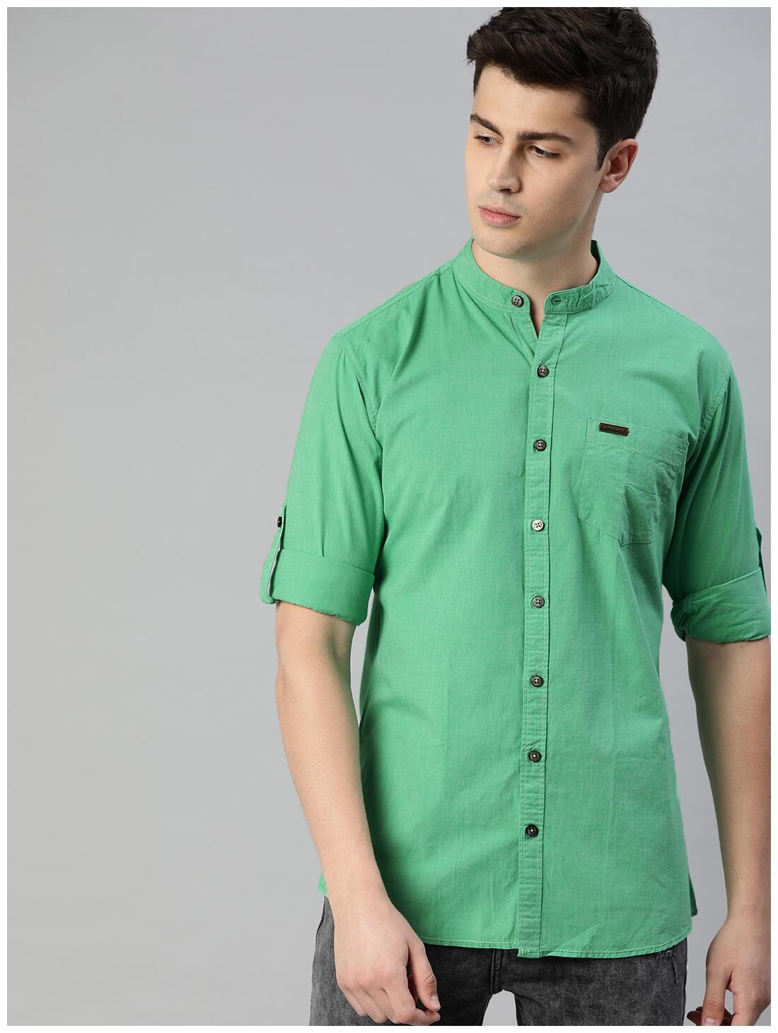 

Urbano Fashion Men Green Solid Slim Fit Casual Shirt