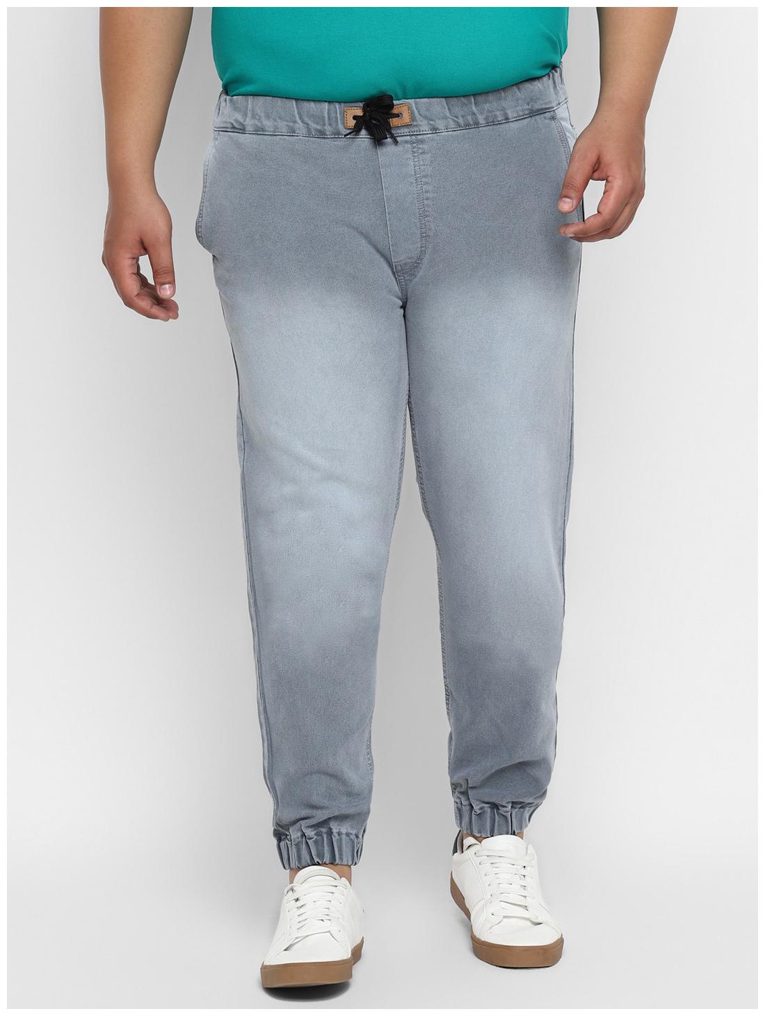 

Urbano Plus Men Grey Regular Fit Jeans