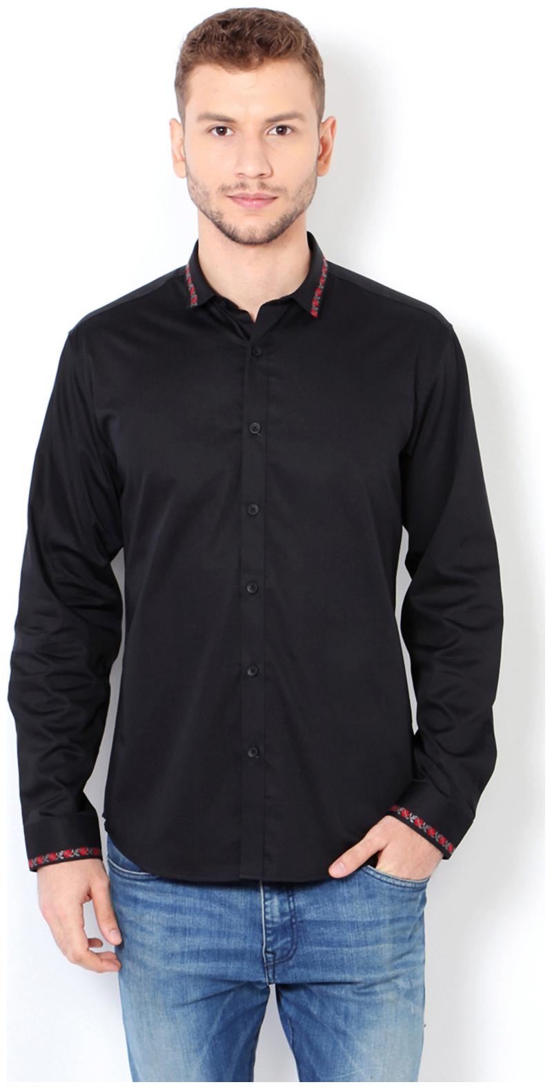 

Van Heusen Men Black Solid Slim Fit Casual Shirt