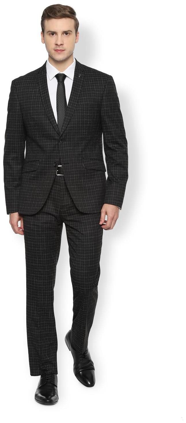

Van Heusen Black Two Piece Suit