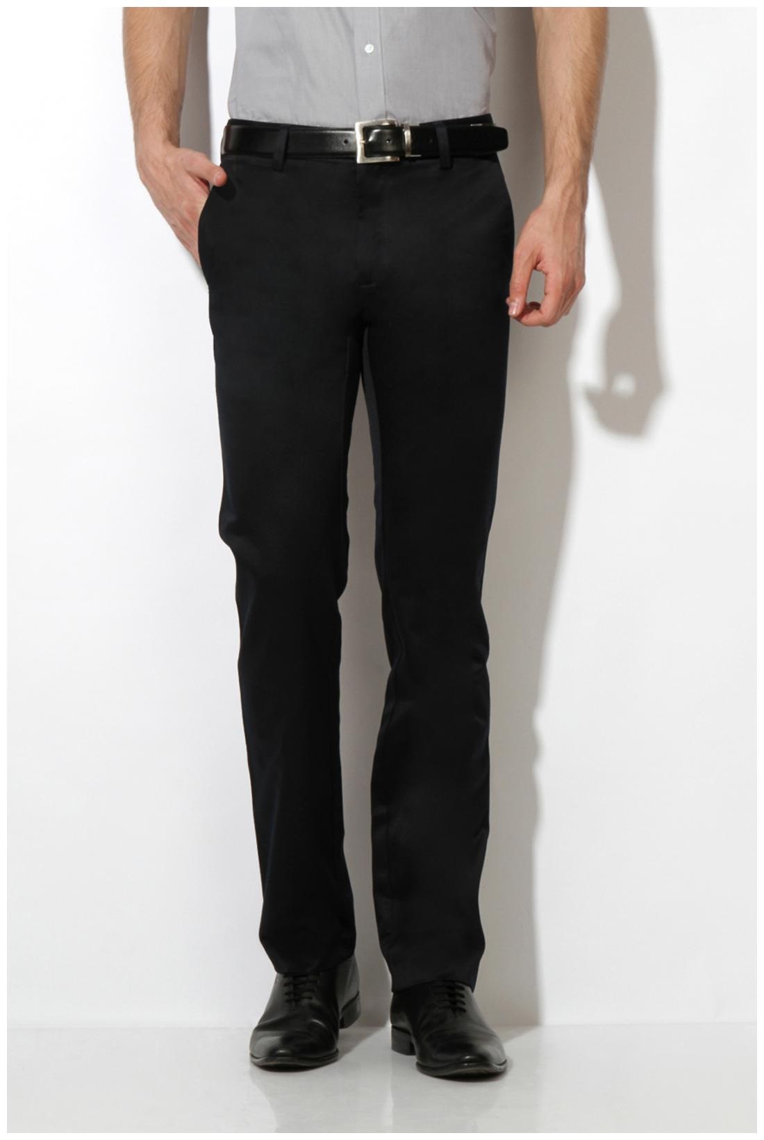 

Van Heusen Men Black Solid Slim fit Regular trousers