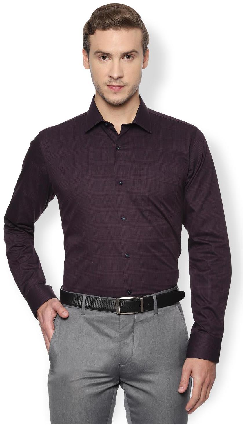 

Van Heusen Men Slim fit Formal Shirt - Purple