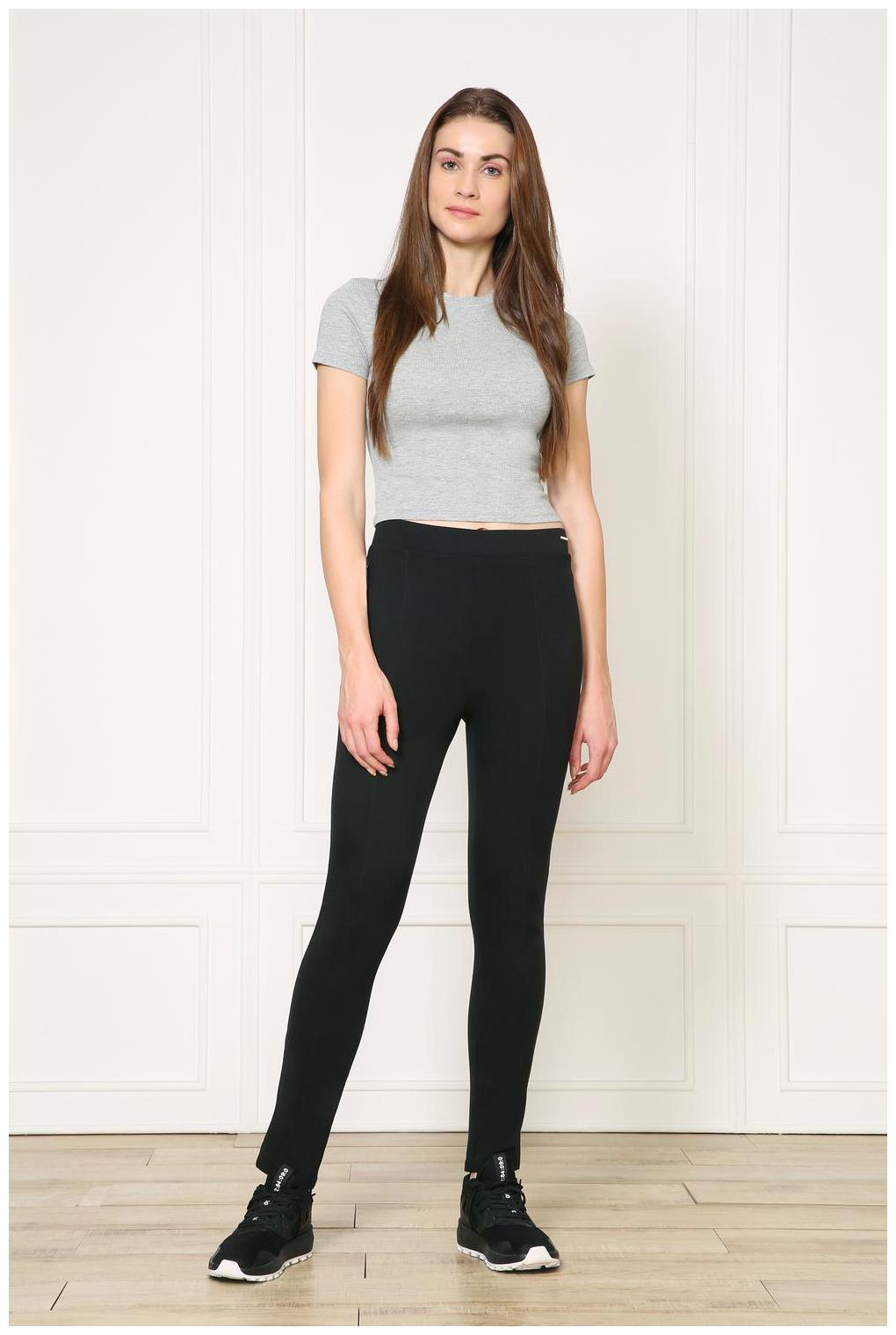 

Van Heusen Cotton Solid Women Black Tregging