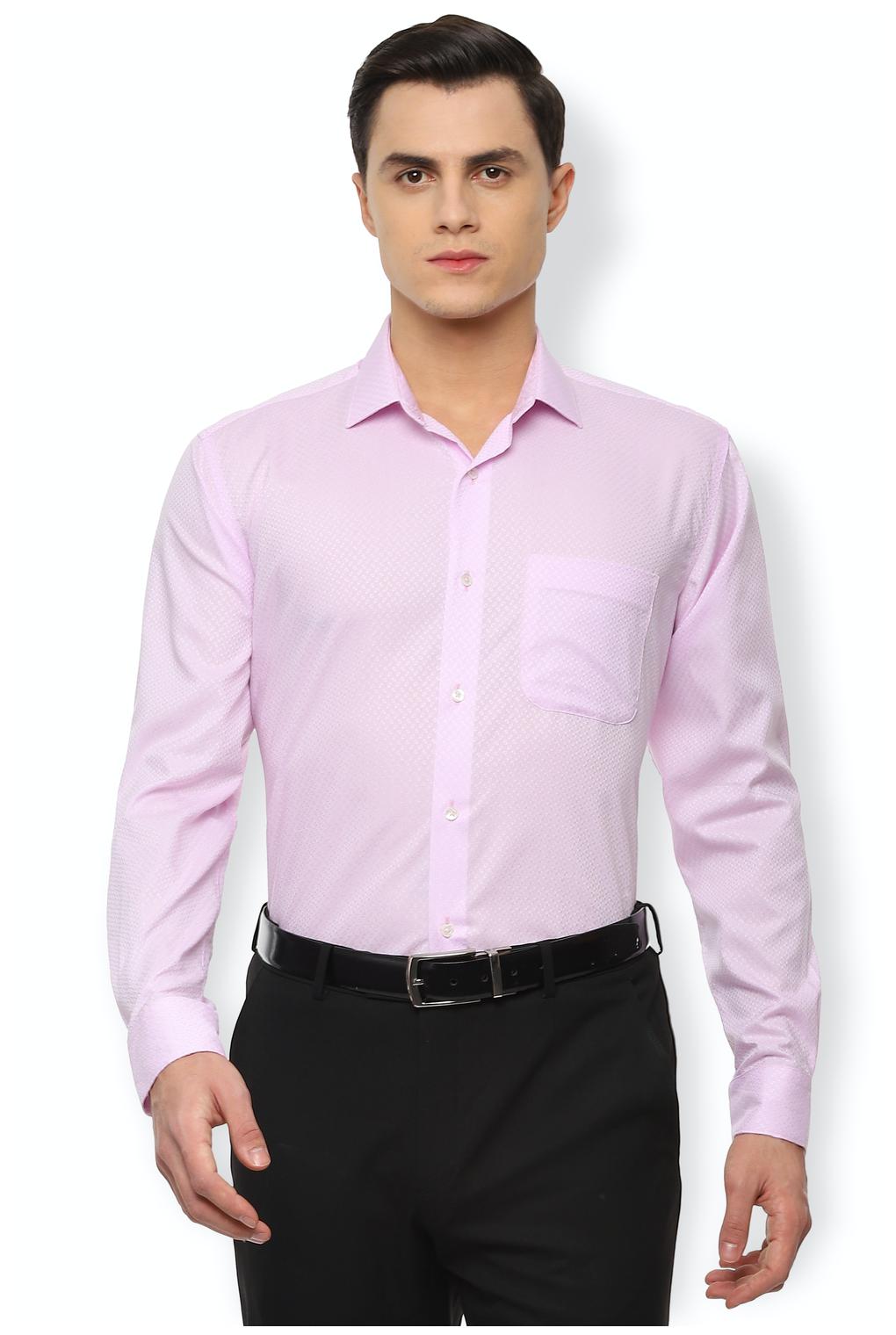 

Van Heusen Men Regular fit Formal Shirt - Pink