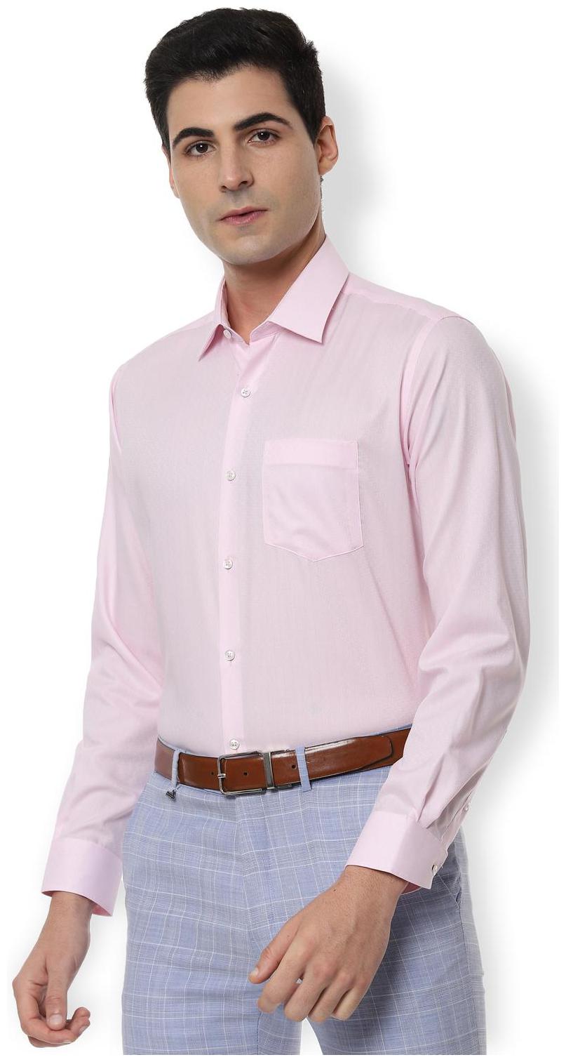 

Van Heusen Men Regular fit Formal Shirt - Pink