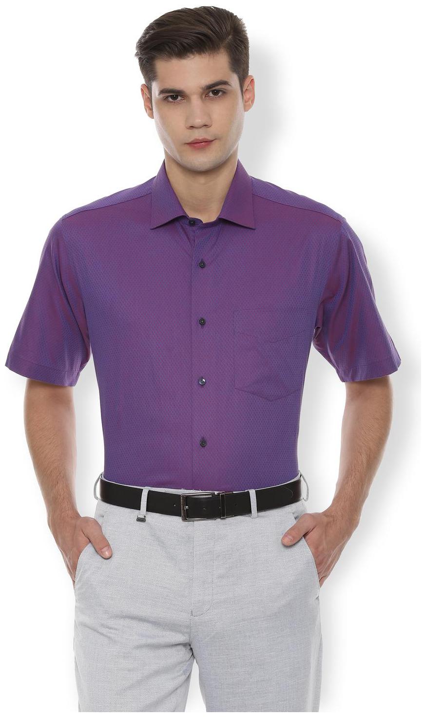 

Van Heusen Men Regular fit Formal Shirt - Purple