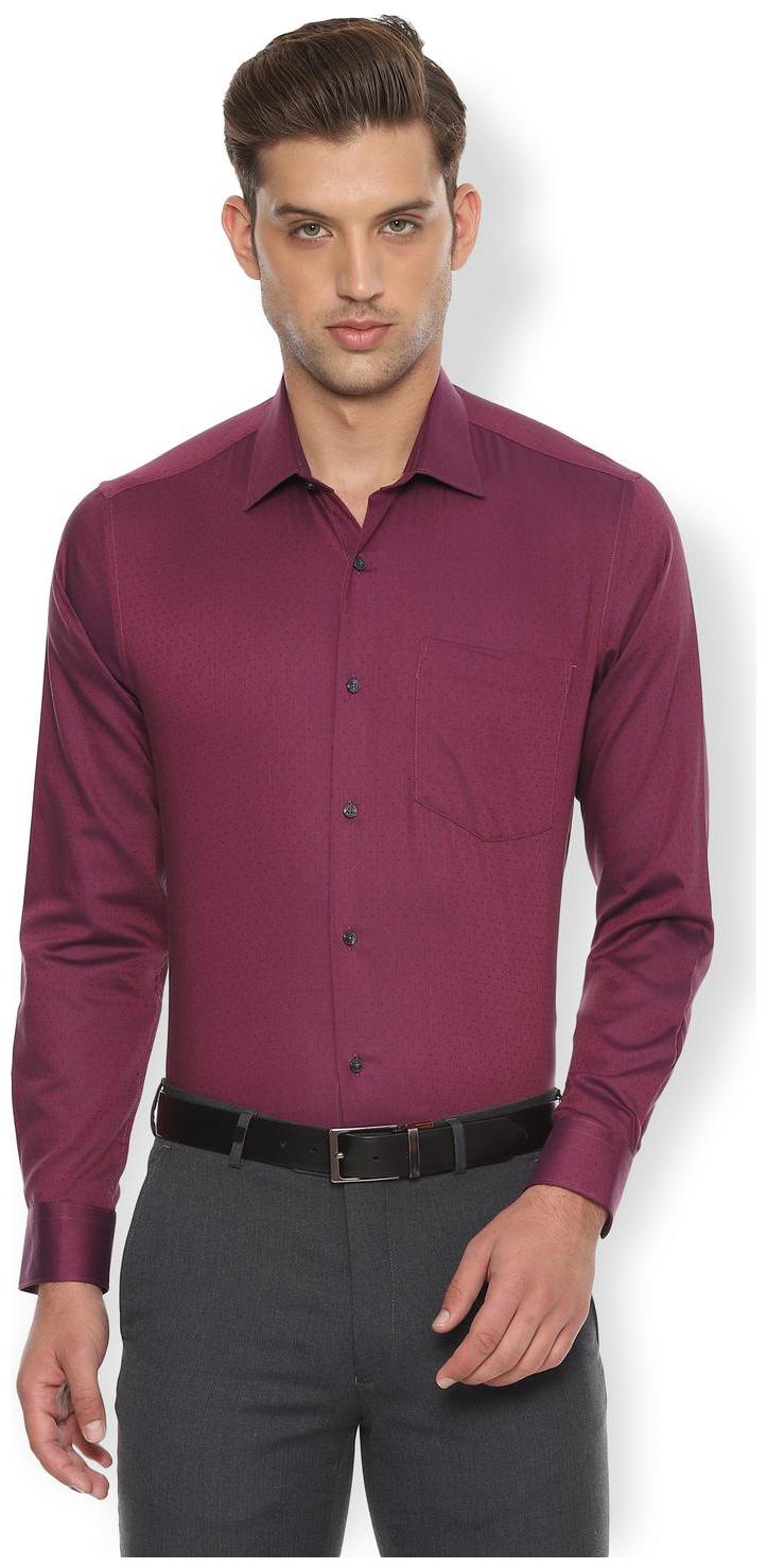 

Van Heusen Men Maroon Weaved Slim Fit Casual Shirt