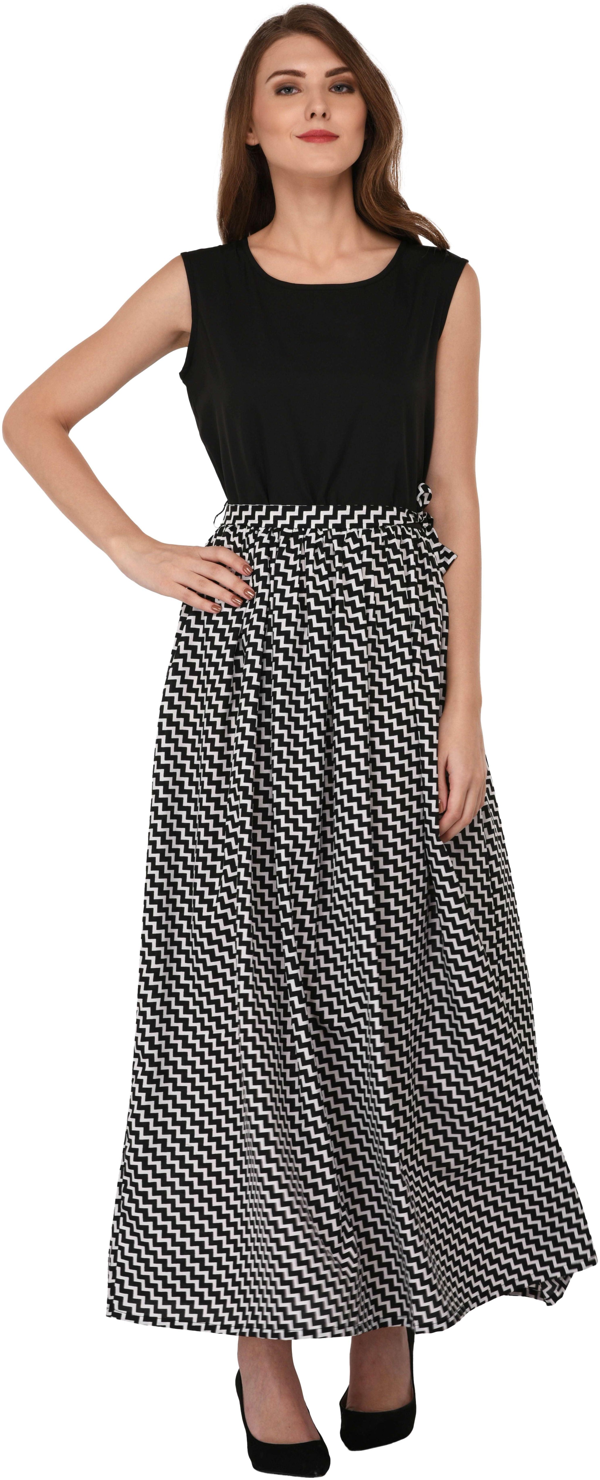 

VASHIST Black Solid Fit flare dress